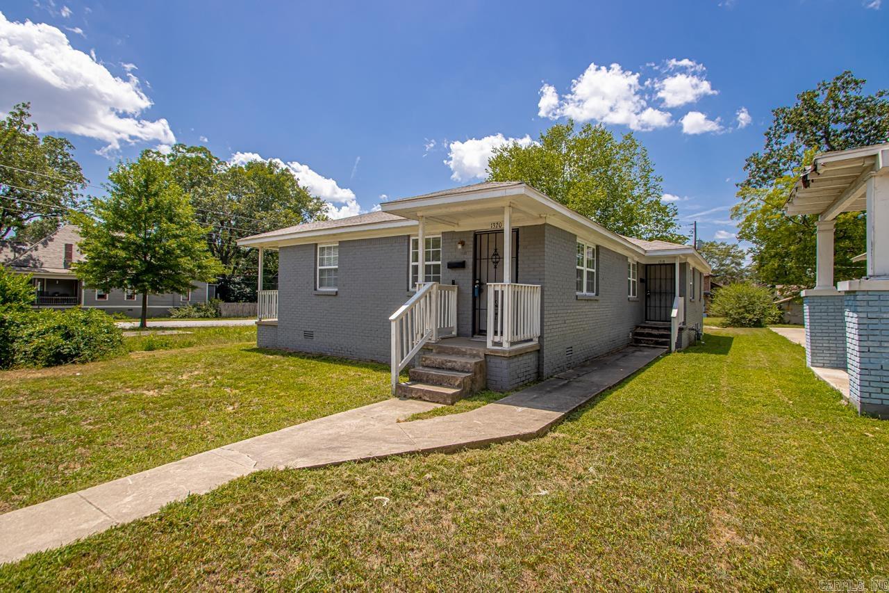 1320 S Summit  Little Rock, AR