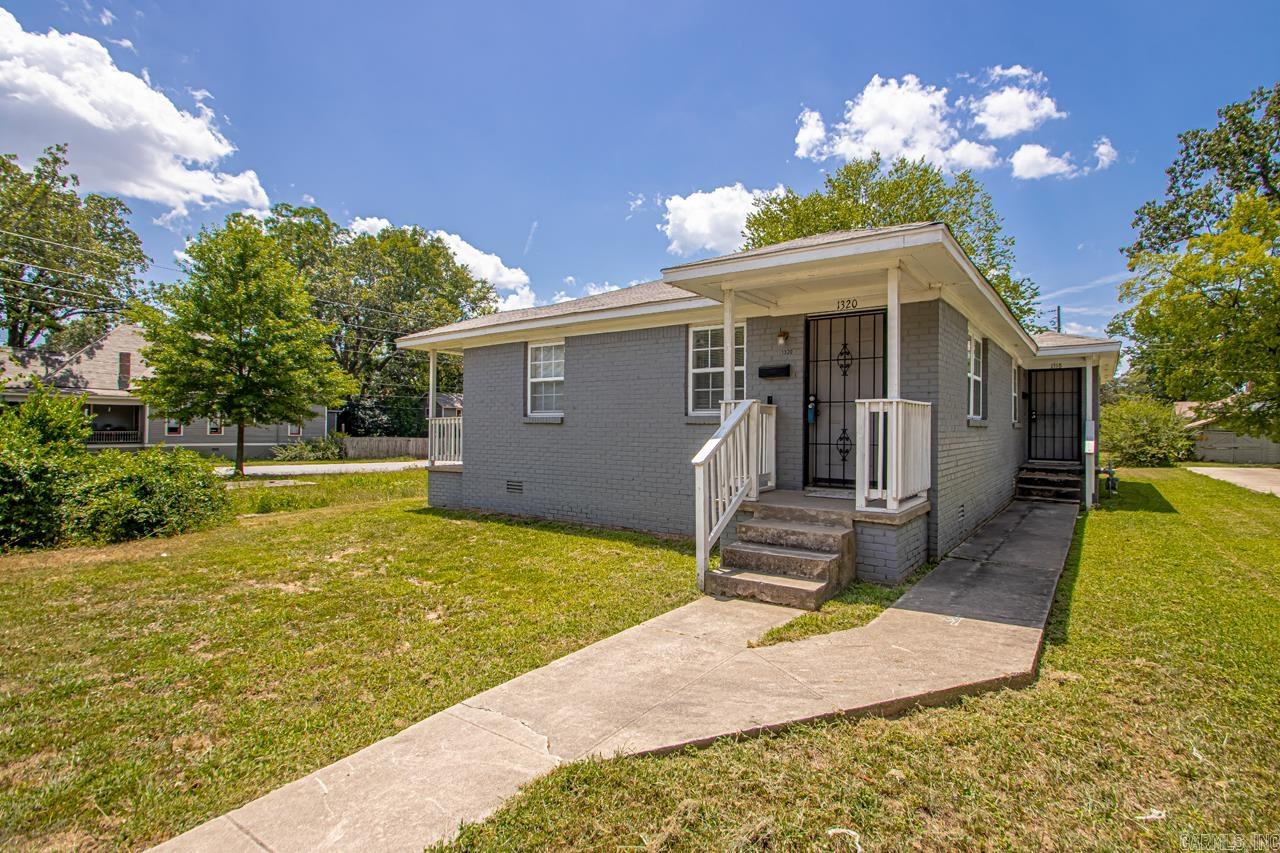 1320 S Summit  Little Rock, AR