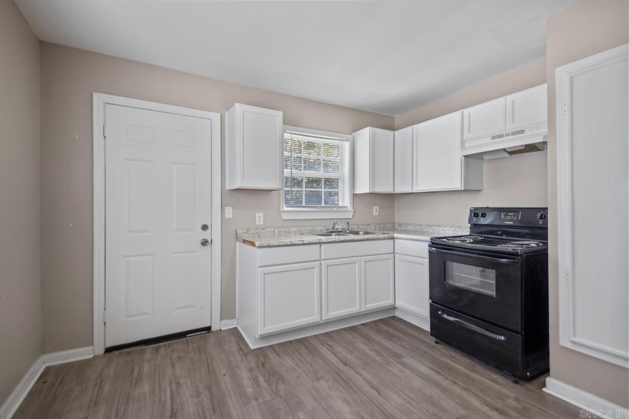 1320 S Summit  Little Rock, AR