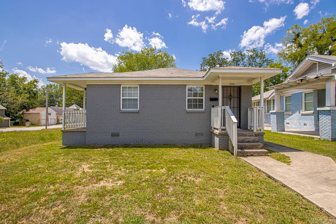 1320 S Summit  Little Rock, AR