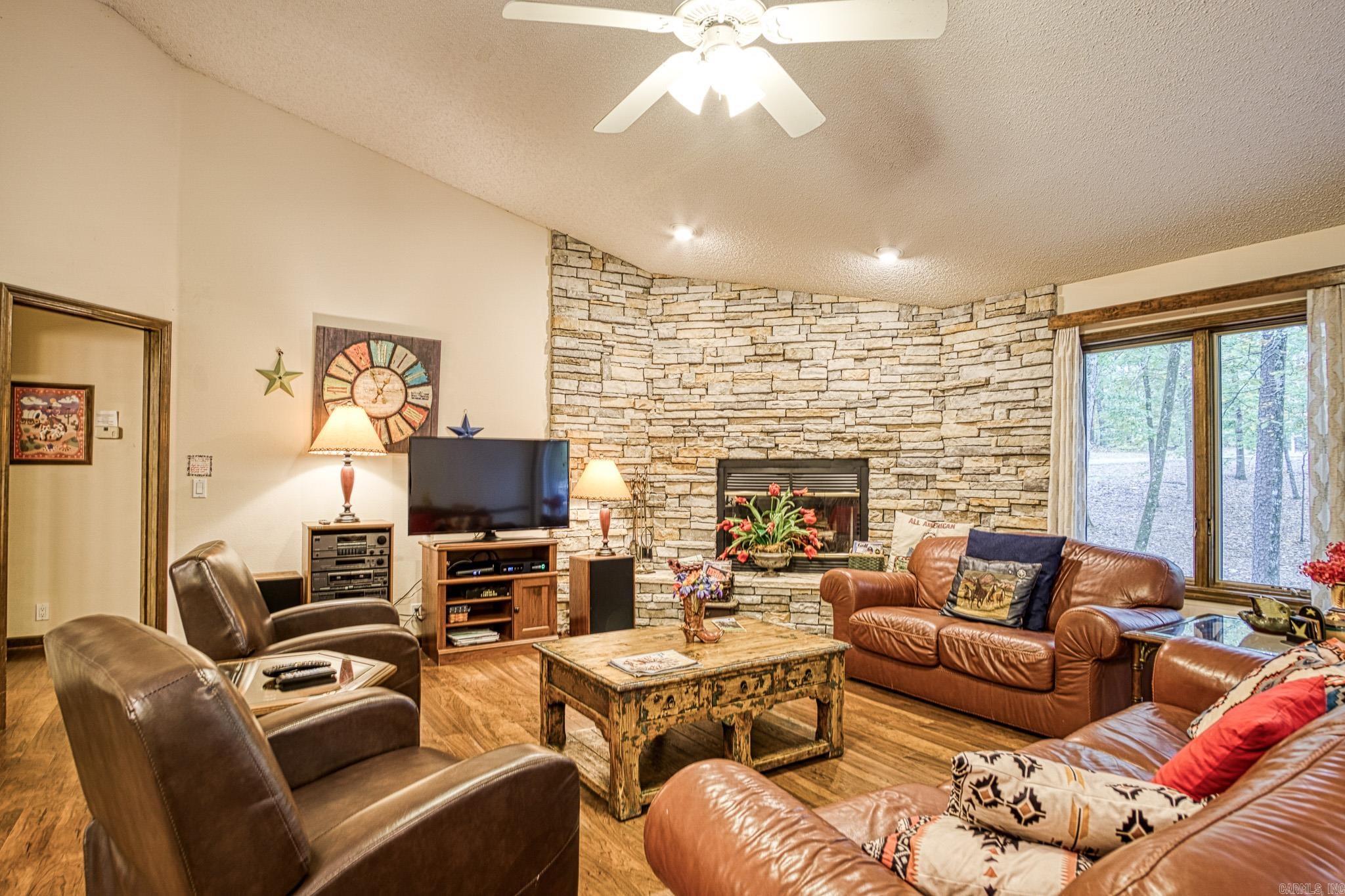 1 Redondo  Hot Springs Village, AR