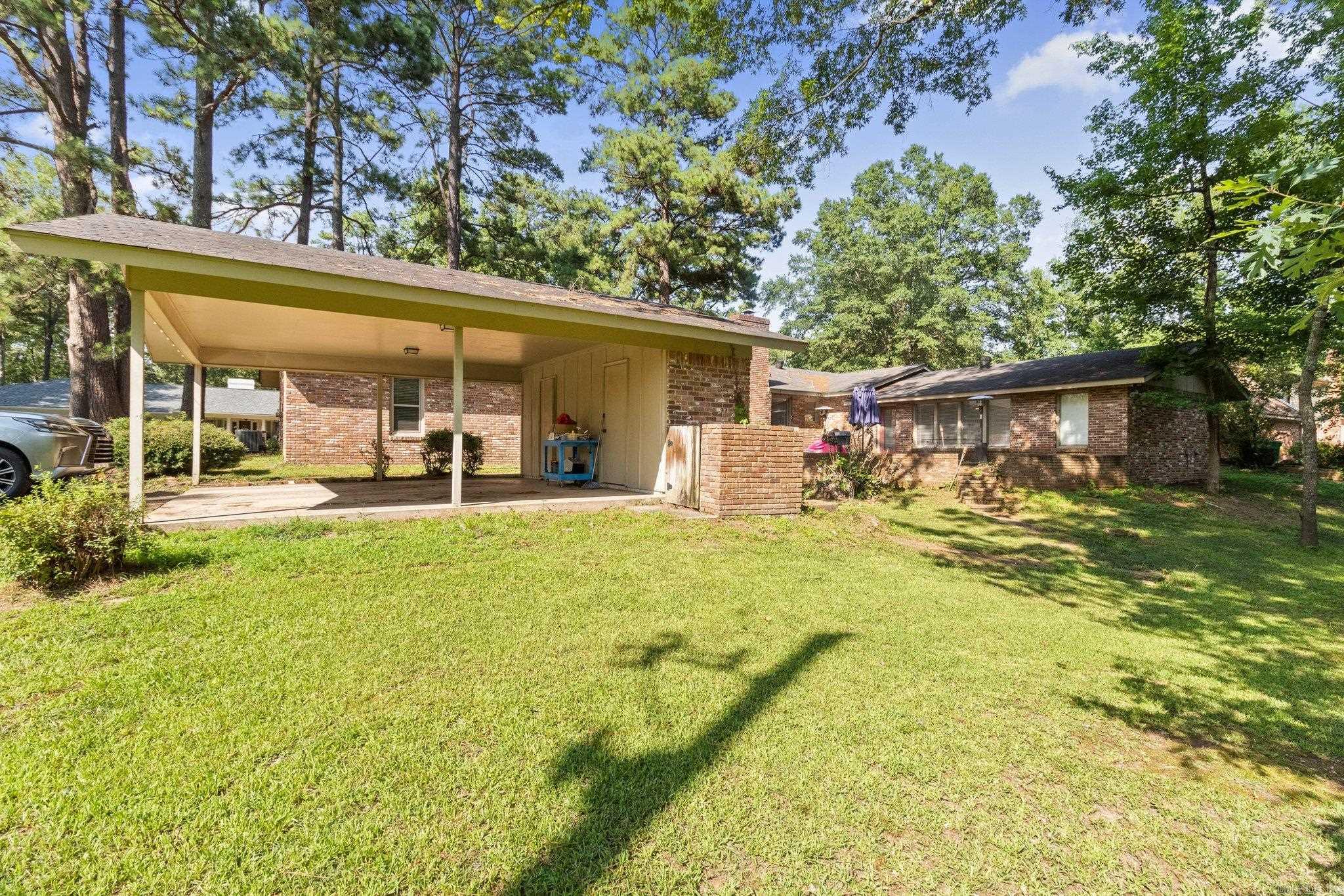1 HILLCROFT ST  Pine Bluff, AR
