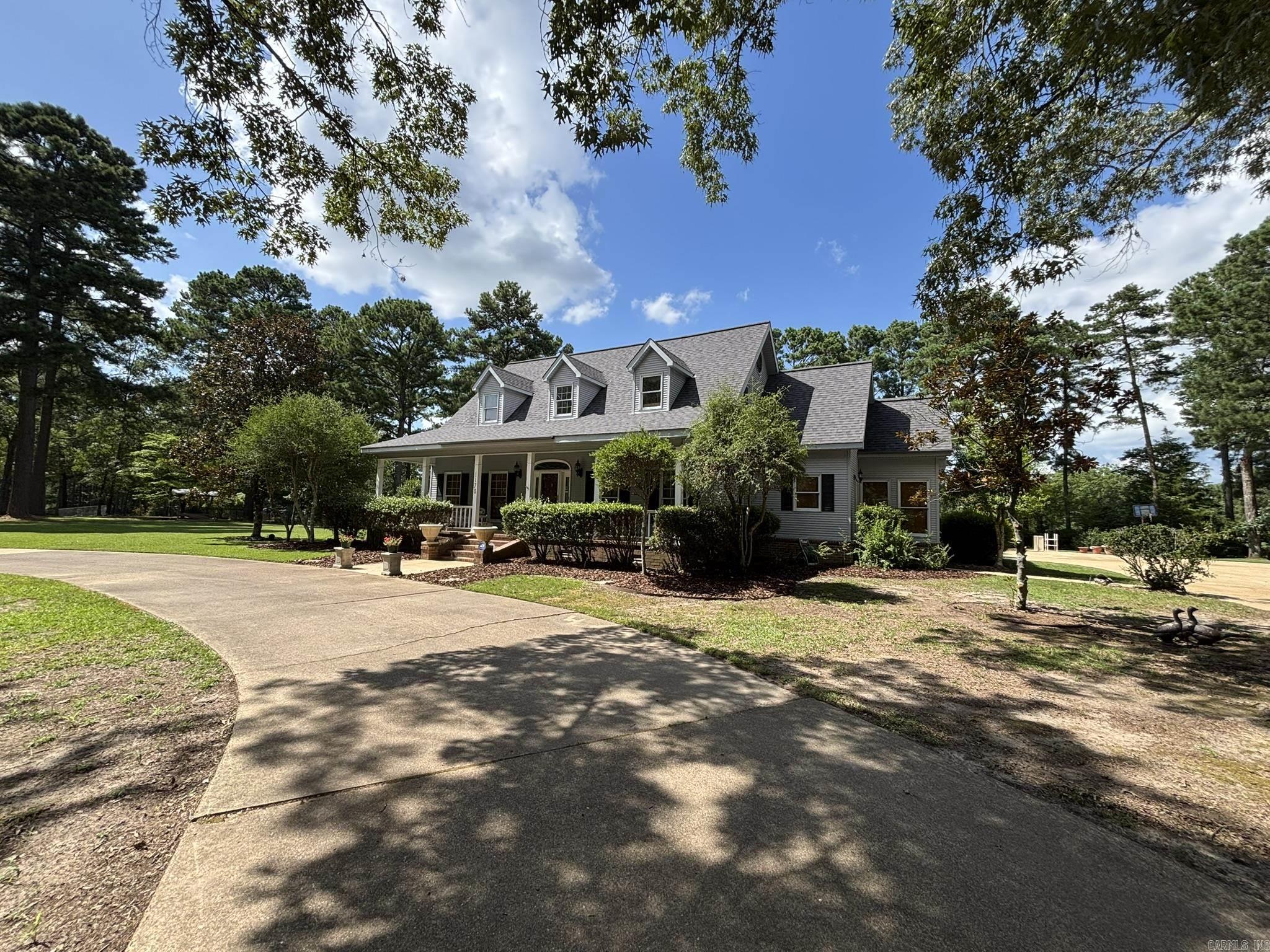 1170 Hollow Hills  Camden, AR