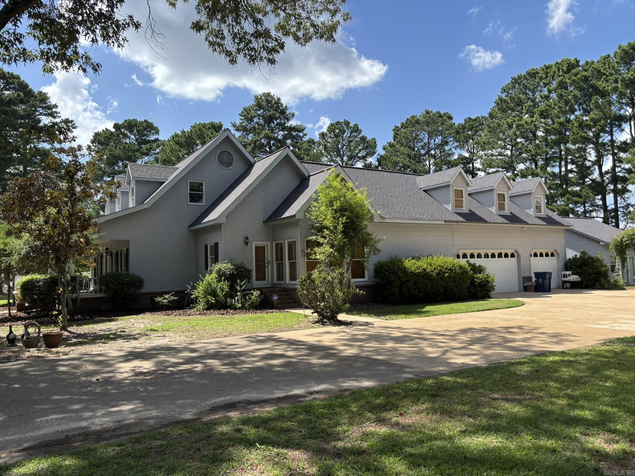 1170 Hollow Hills  Camden, AR