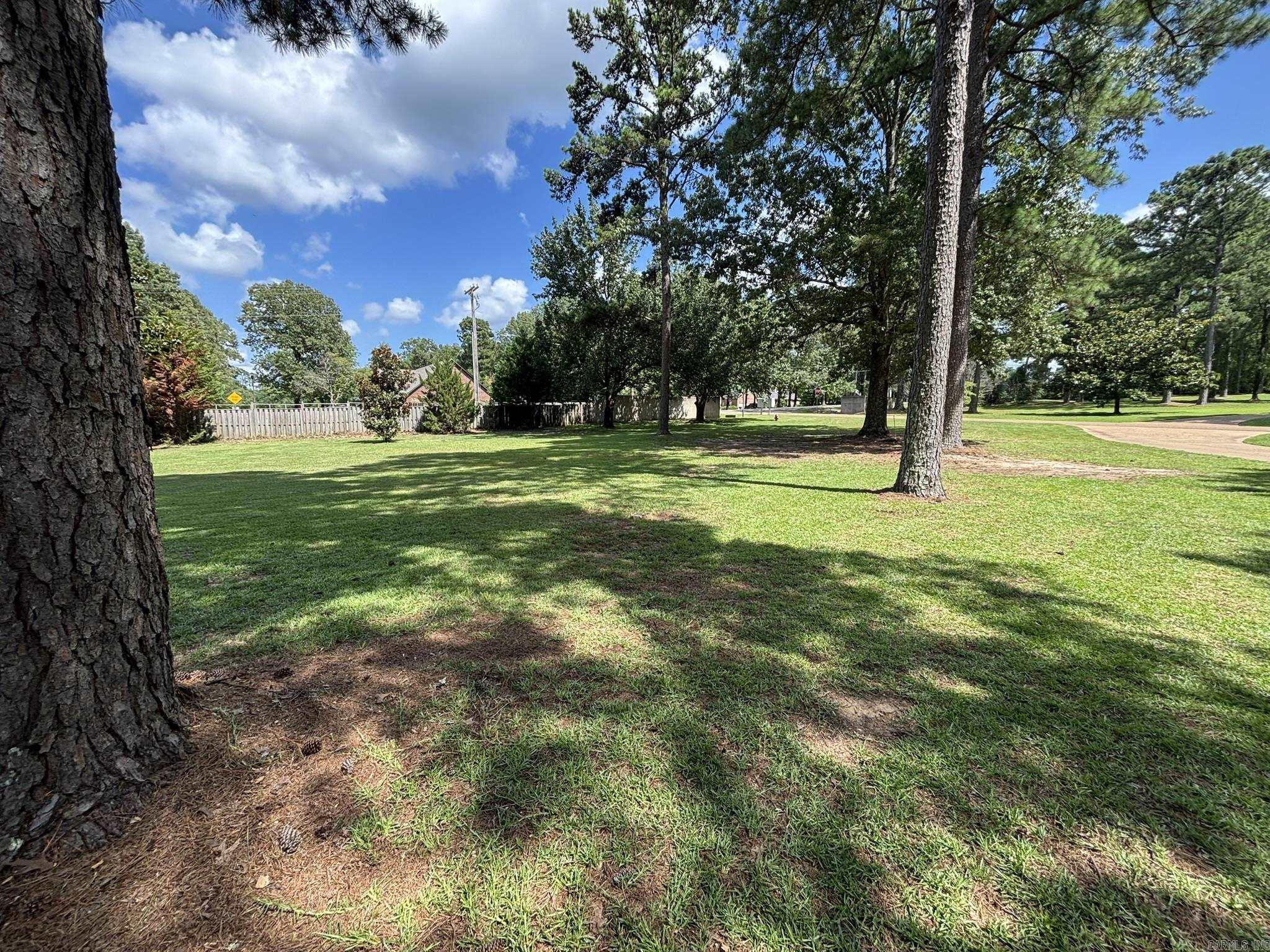 1170 Hollow Hills  Camden, AR