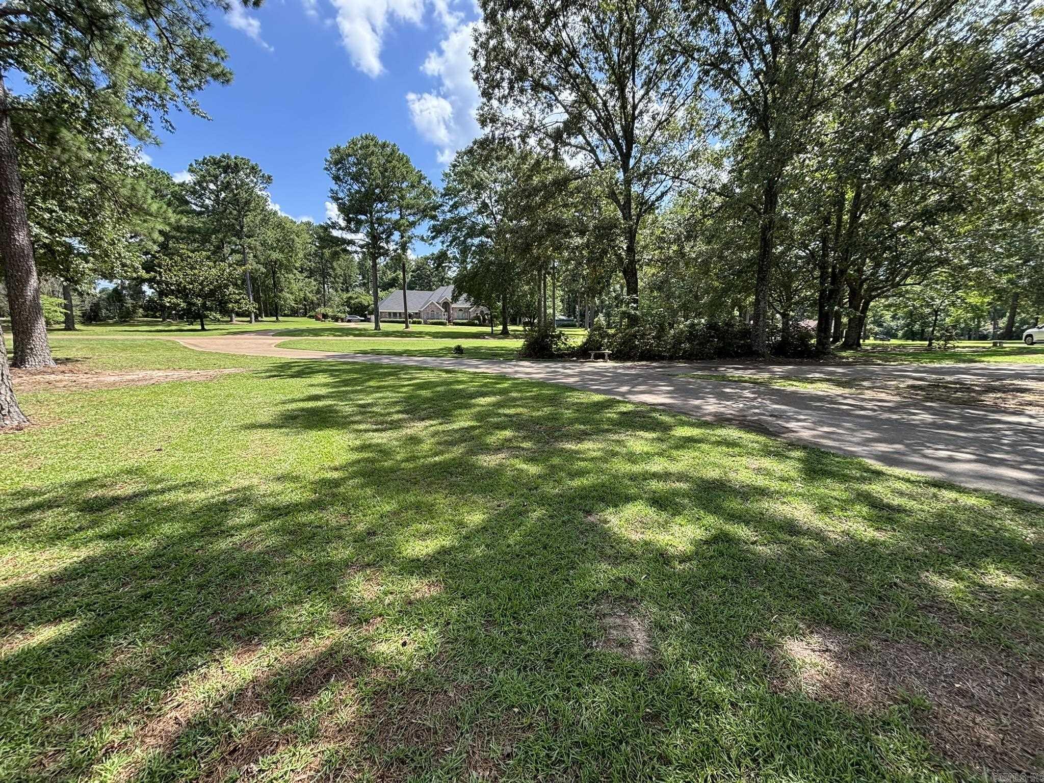 1170 Hollow Hills  Camden, AR