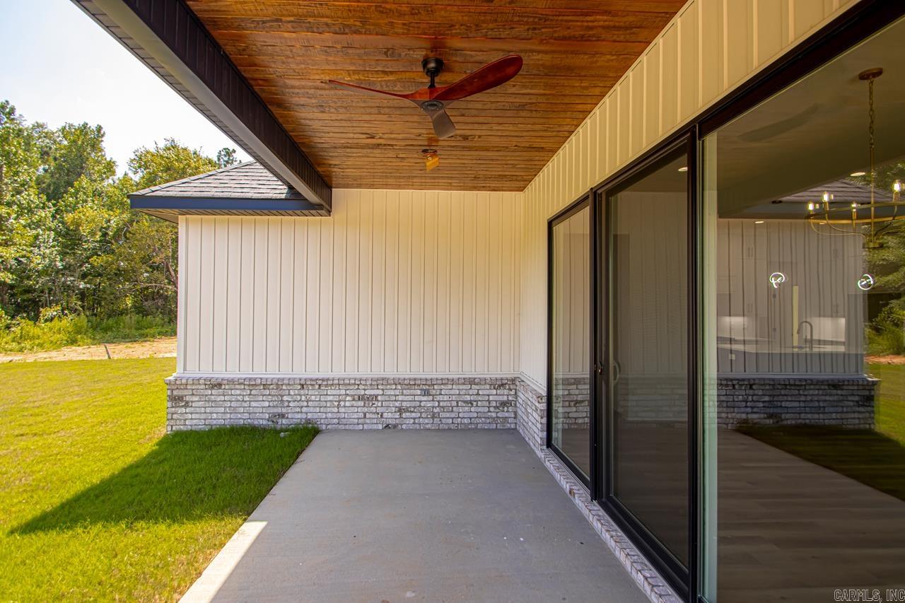 6209 Creekwater  Bryant, AR