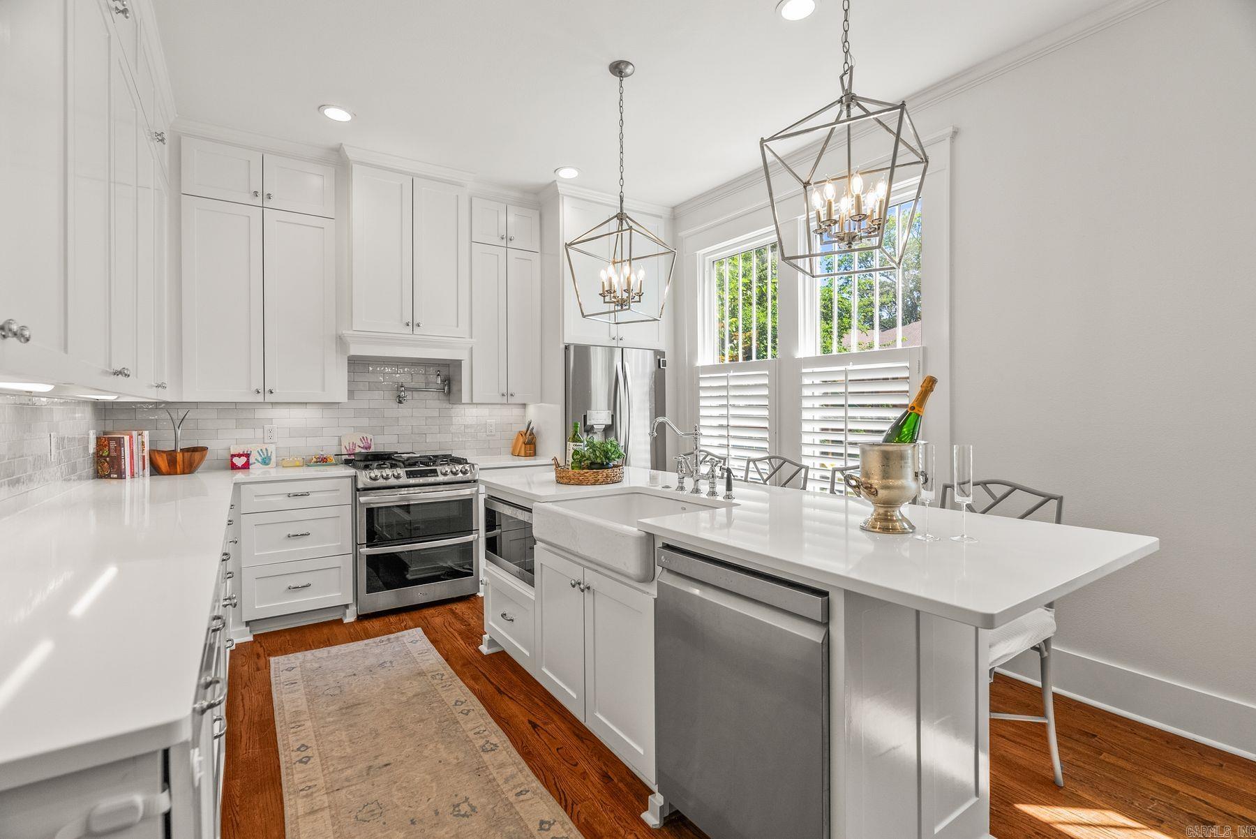 5216 I  Little Rock, AR