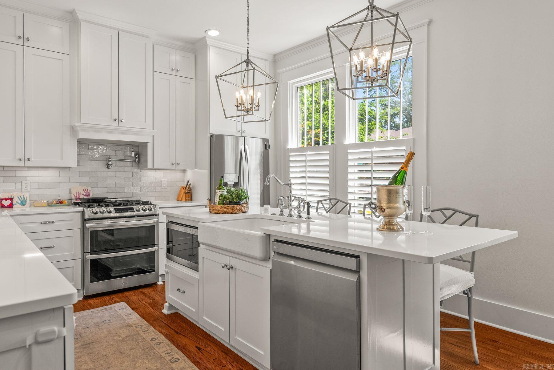5216 I  Little Rock, AR