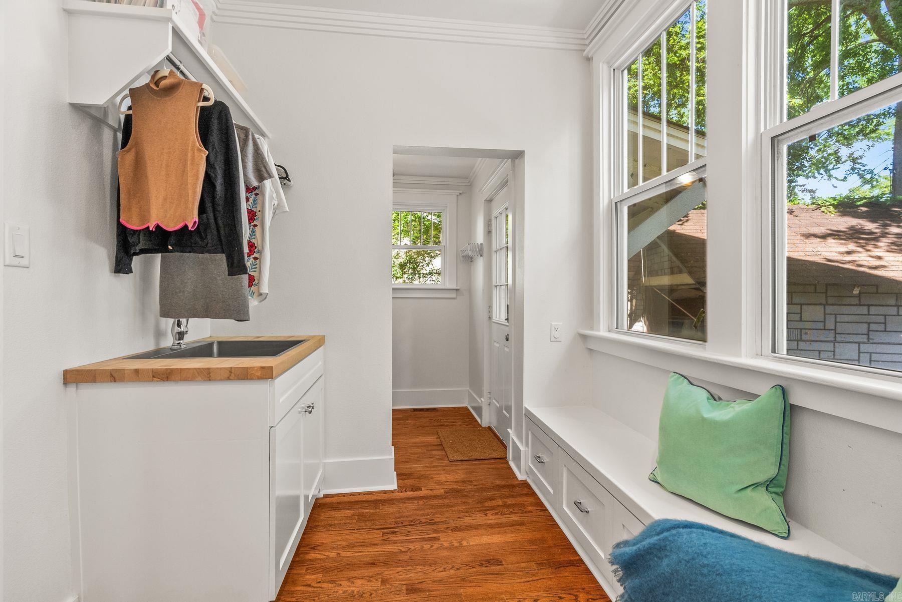 5216 I  Little Rock, AR