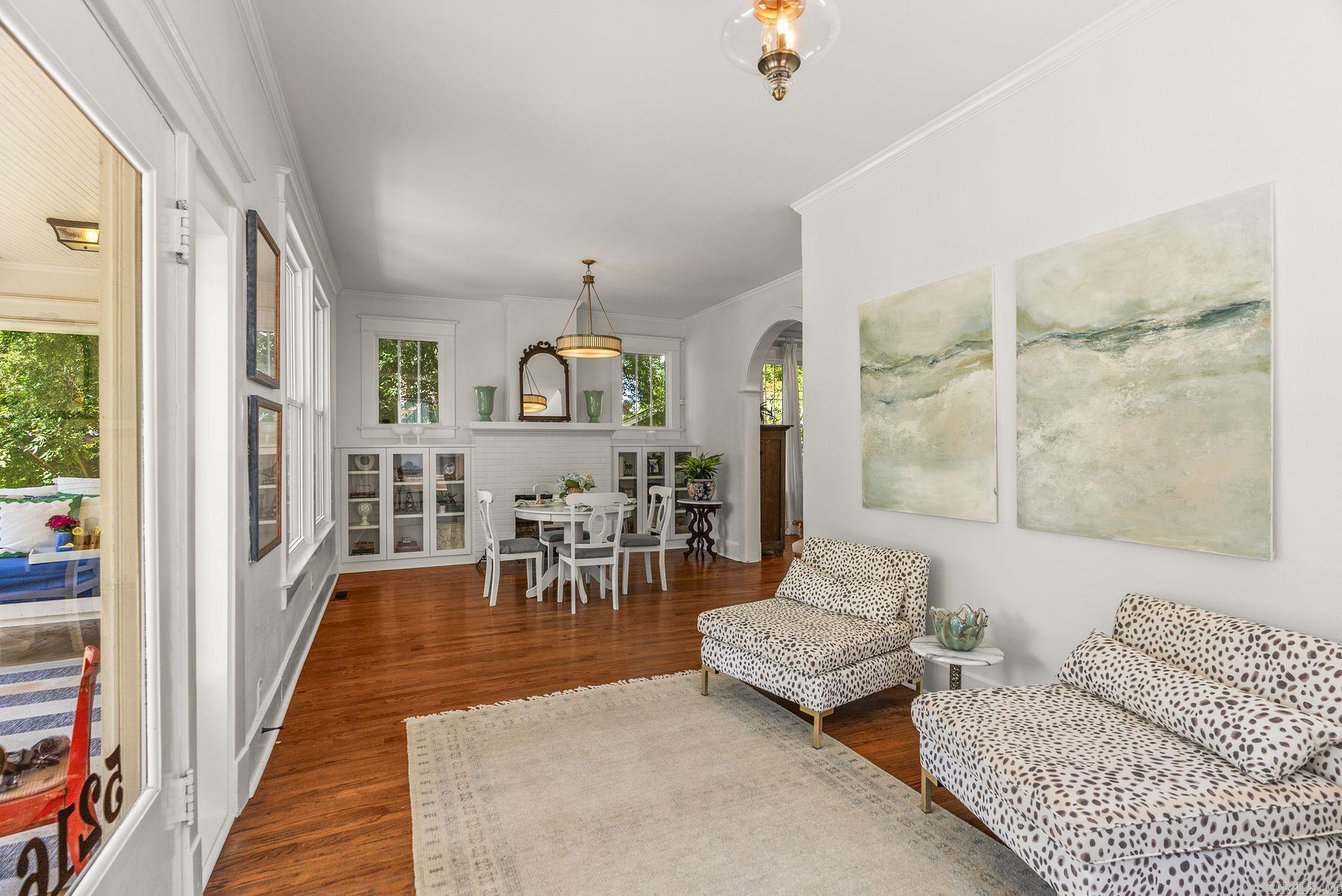 5216 I  Little Rock, AR