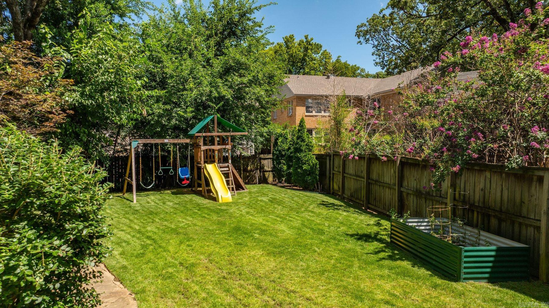 5216 I  Little Rock, AR