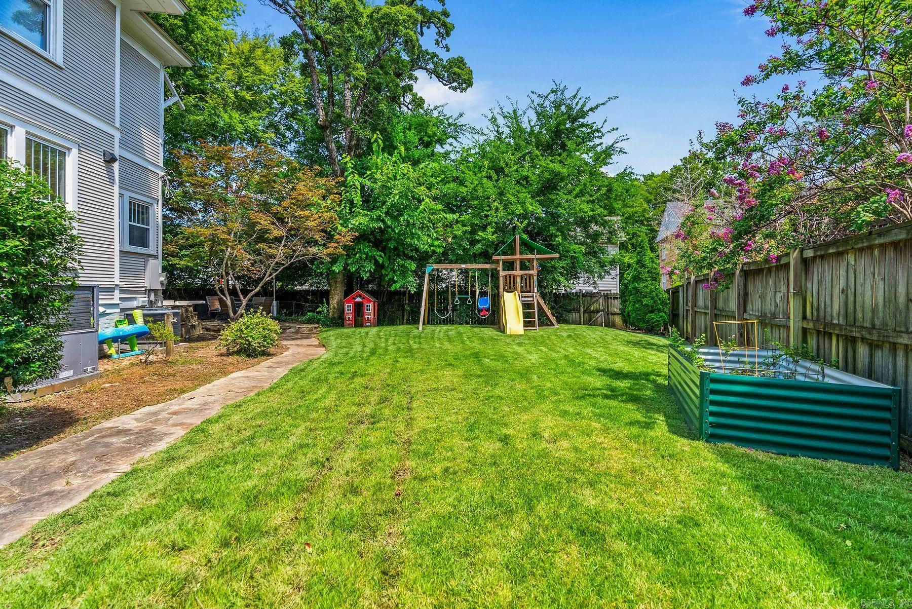 5216 I  Little Rock, AR