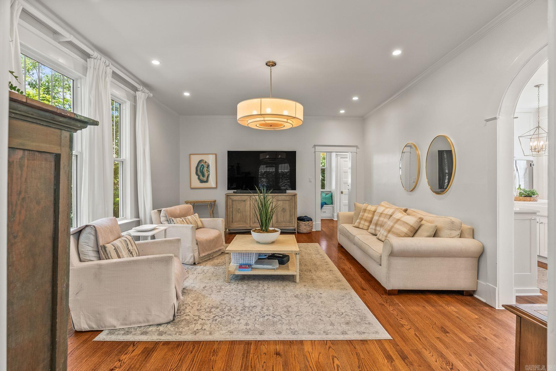 5216 I  Little Rock, AR