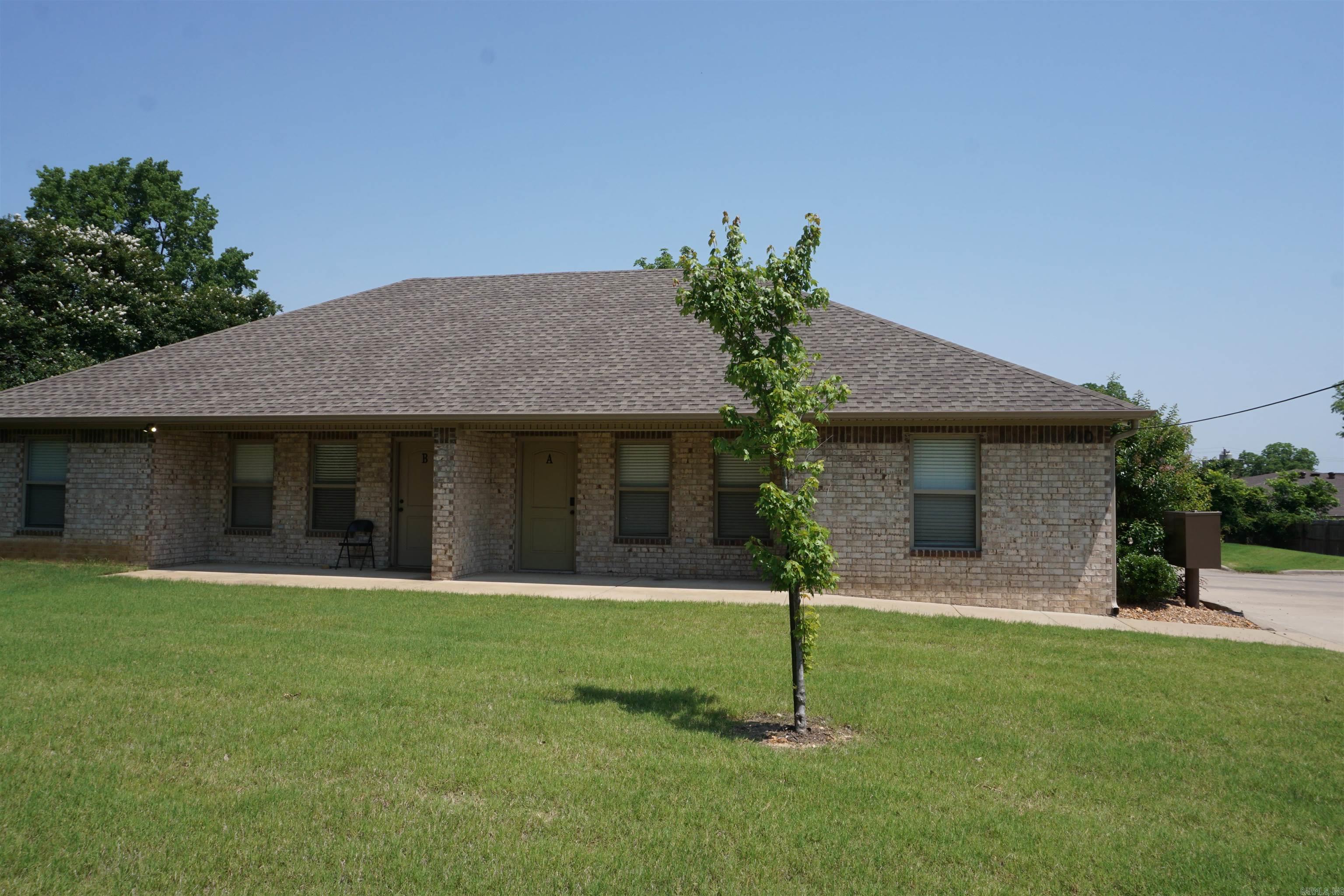 208 Lake  Jonesboro, AR