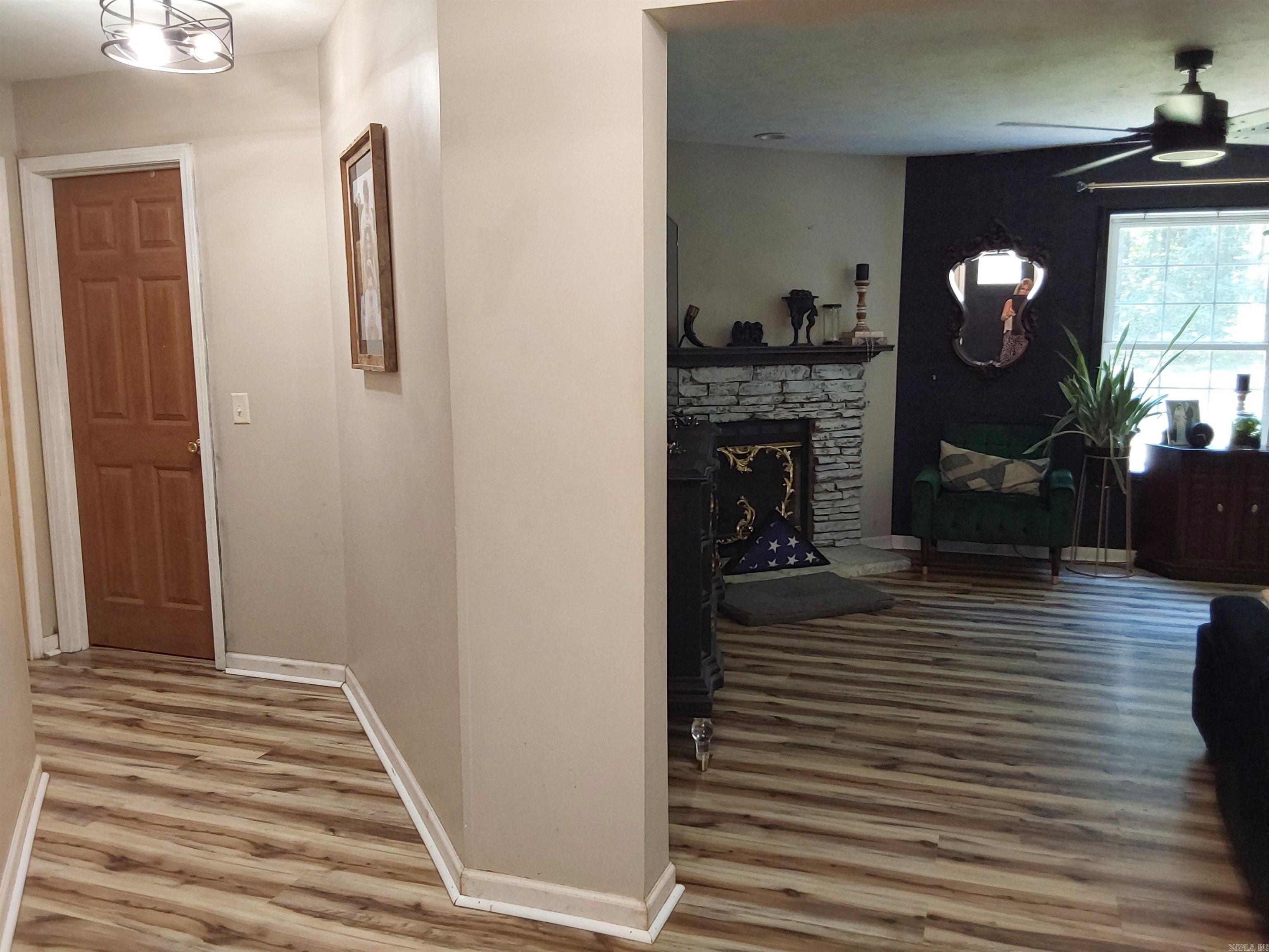 9807 Kling Valley Drive  Mabelvale, AR