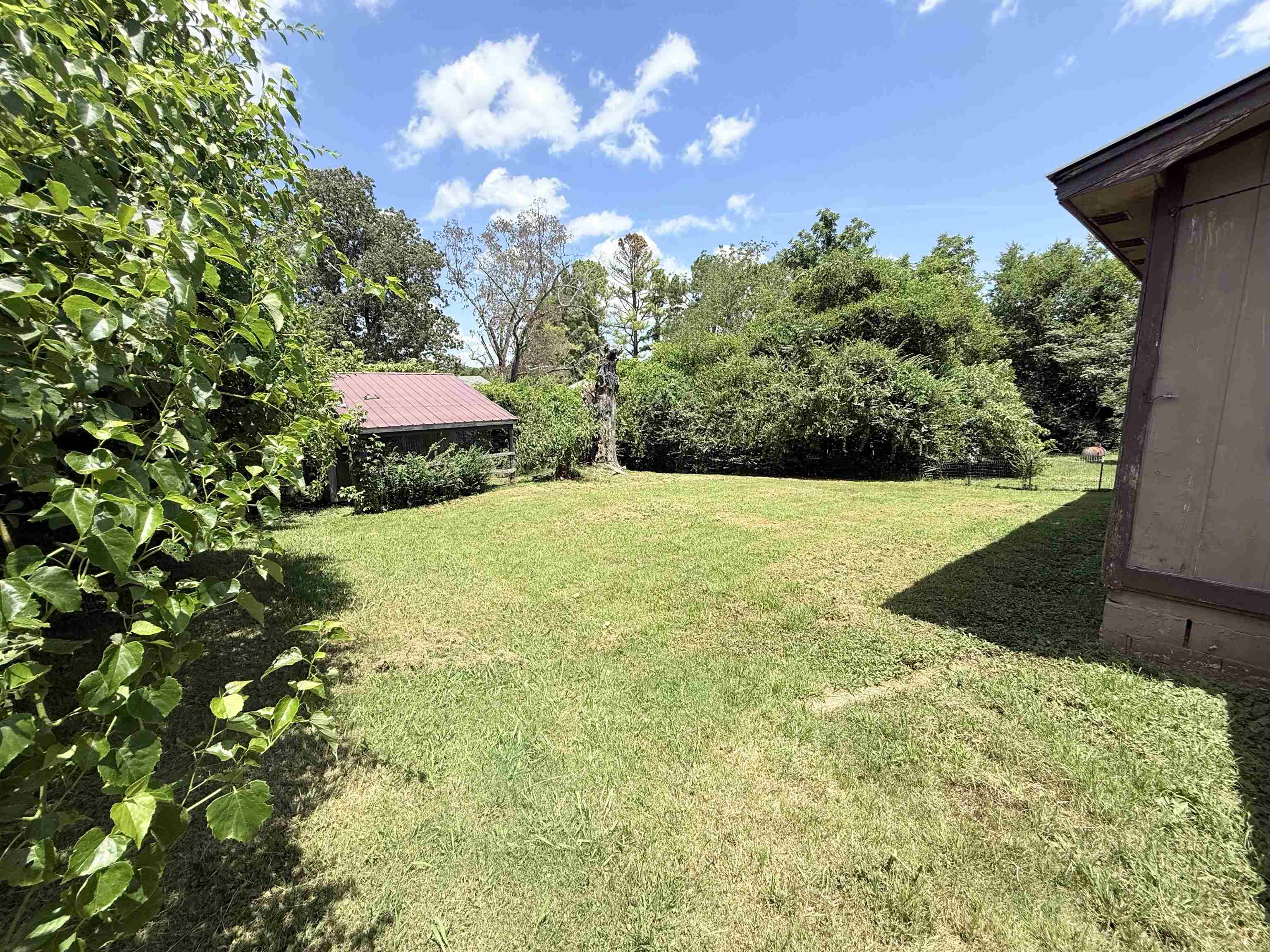 175 W Court  Melbourne, AR