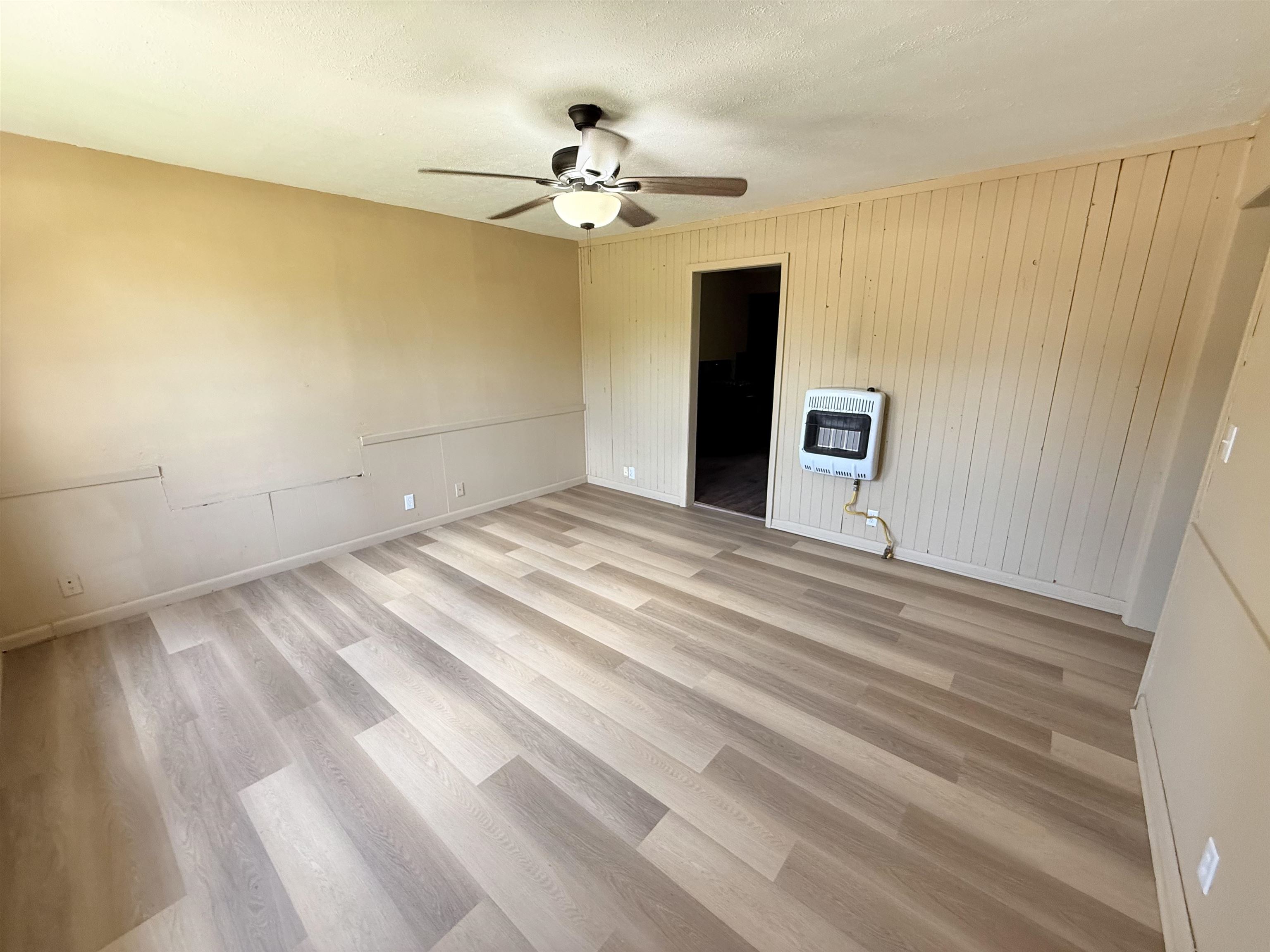 175 W Court  Melbourne, AR