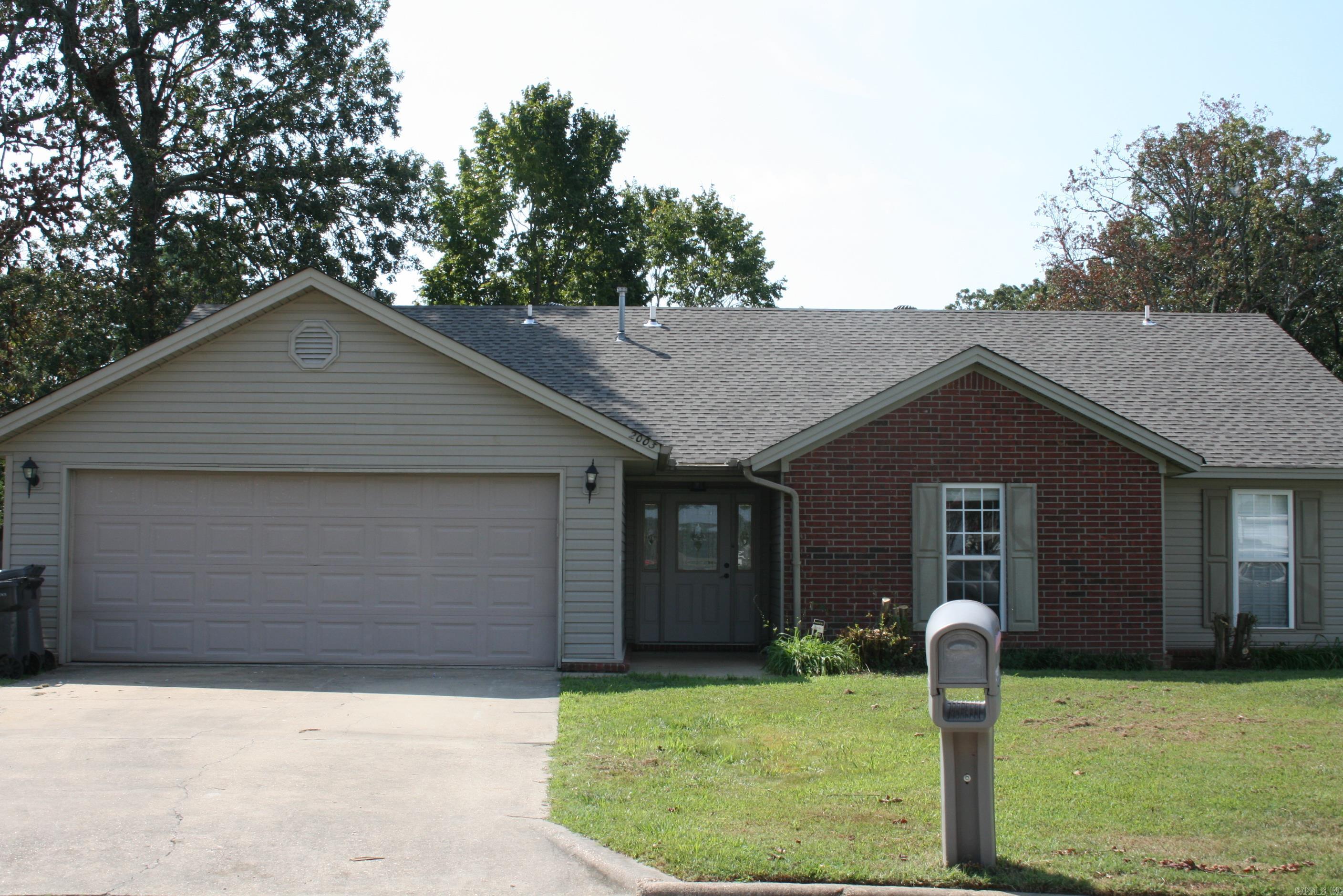 900 Gloucester  Jonesboro, AR