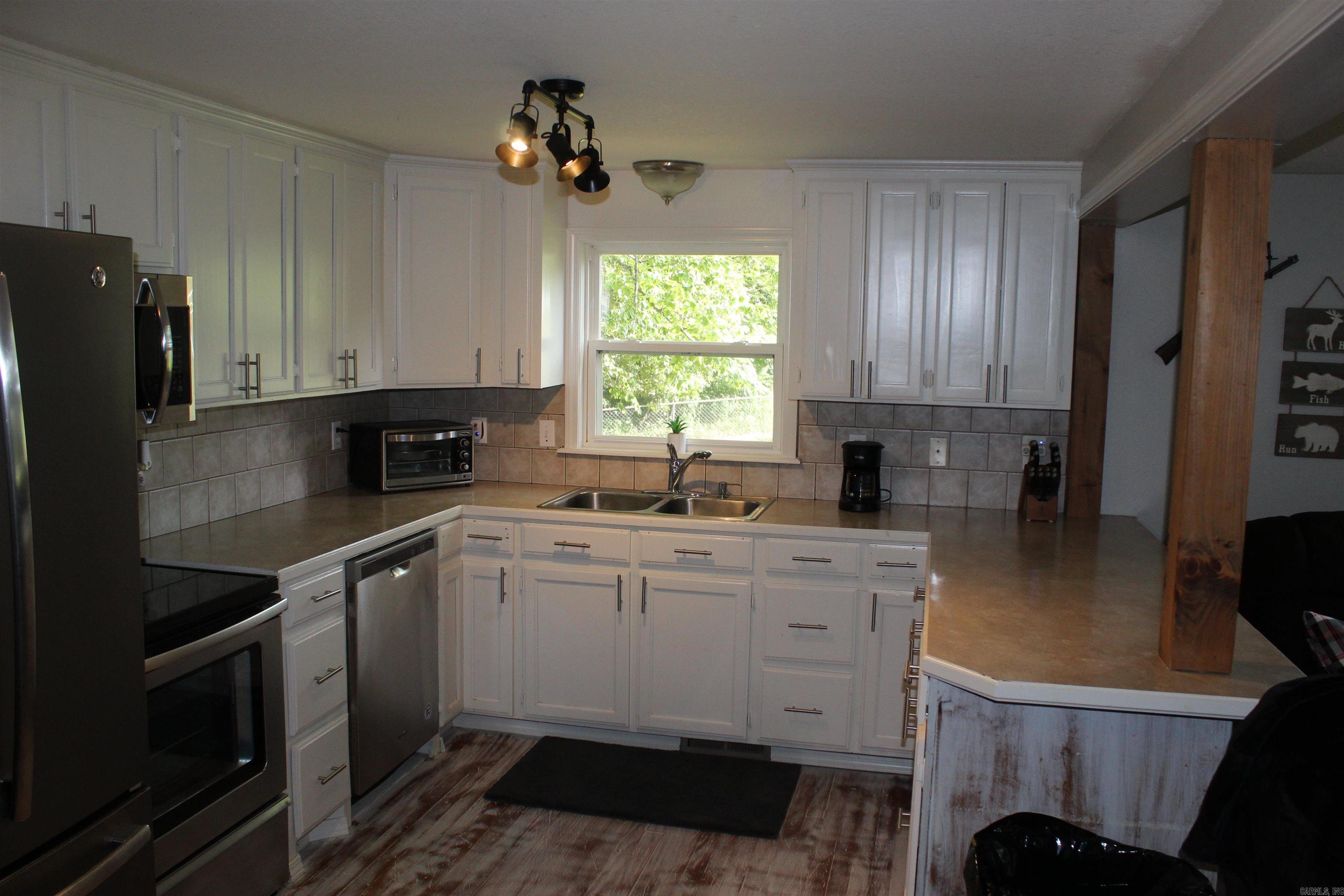 104 Grand Central Drive  Marshall, AR