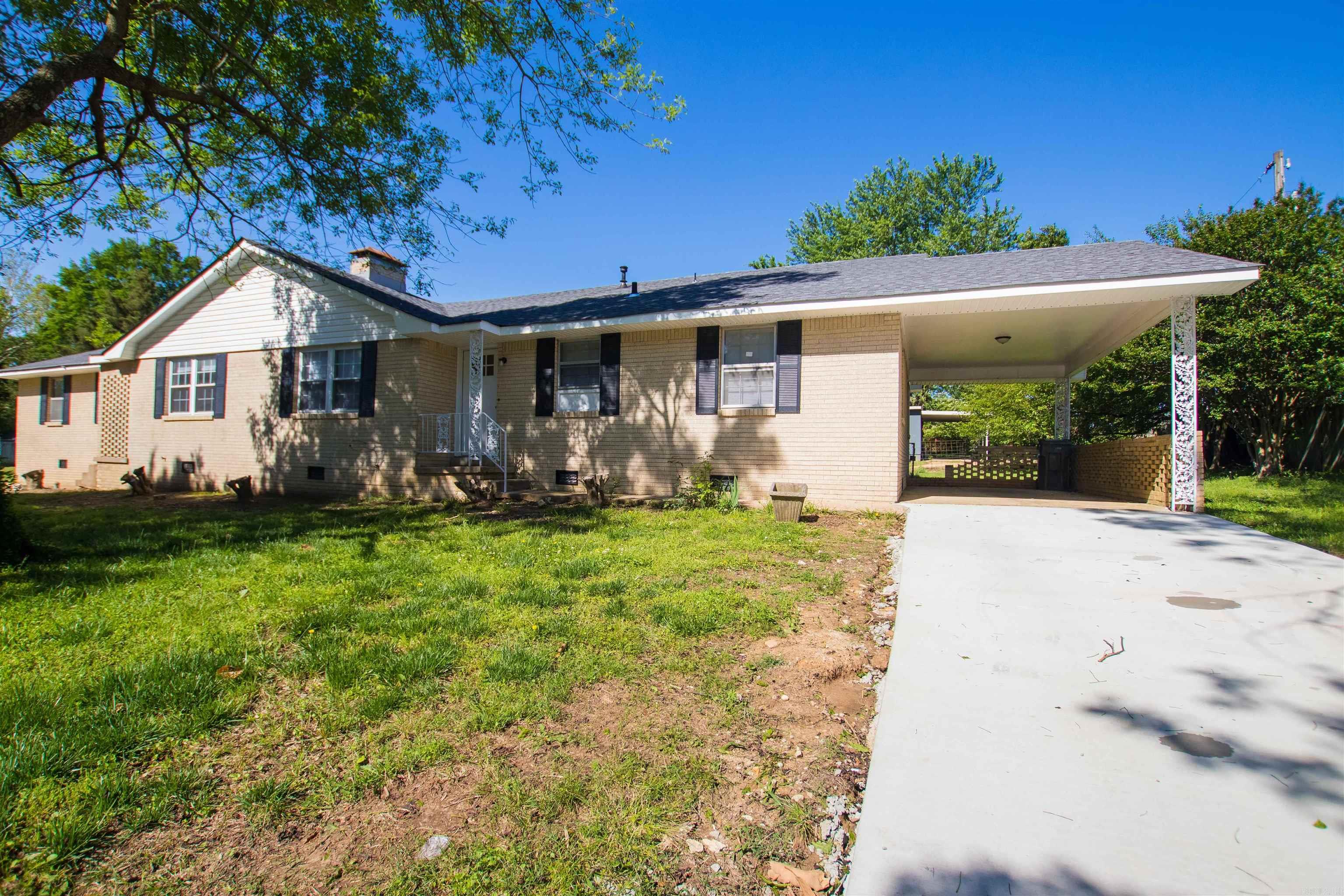 5602 Greenbrook  Jonesboro, AR