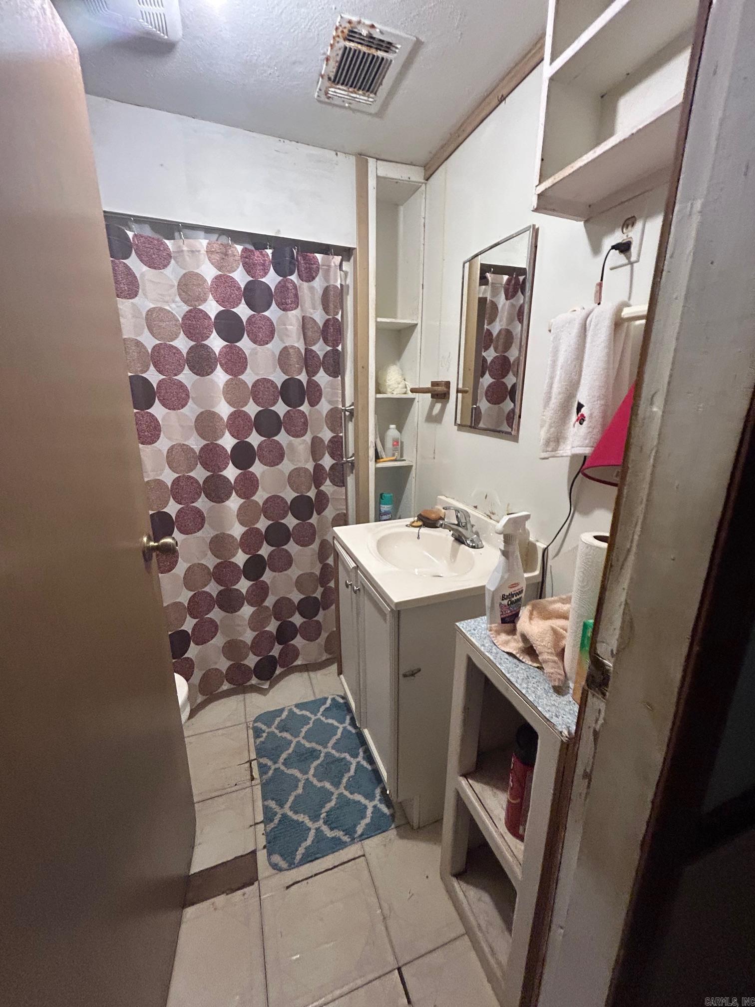 108 Blount  Higginson, AR