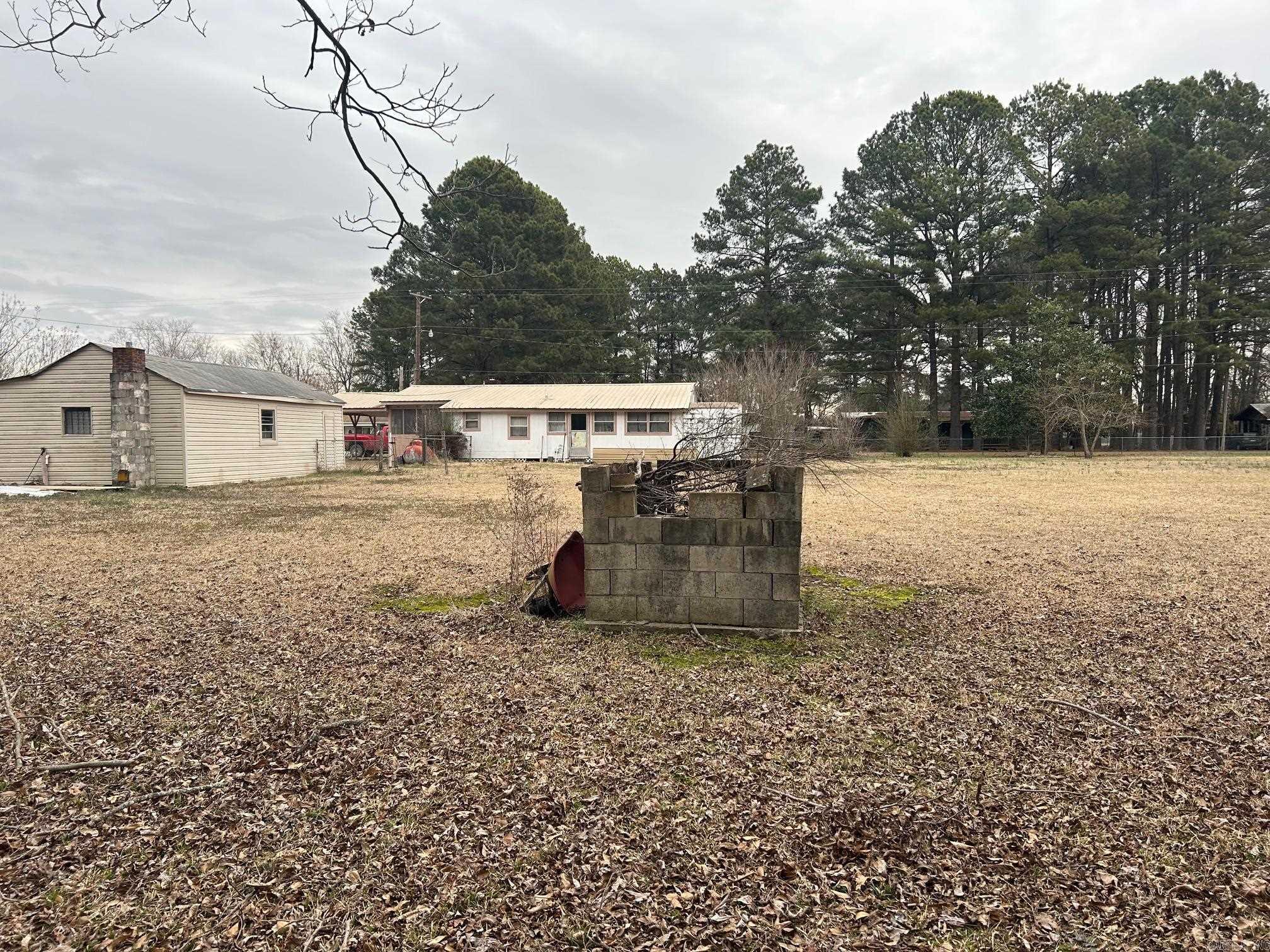 108 Blount  Higginson, AR