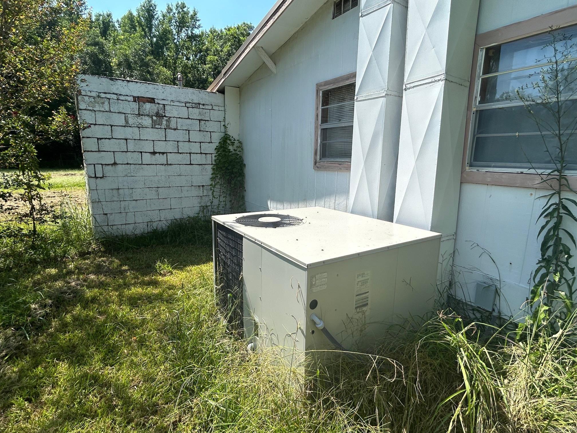 108 Blount  Higginson, AR