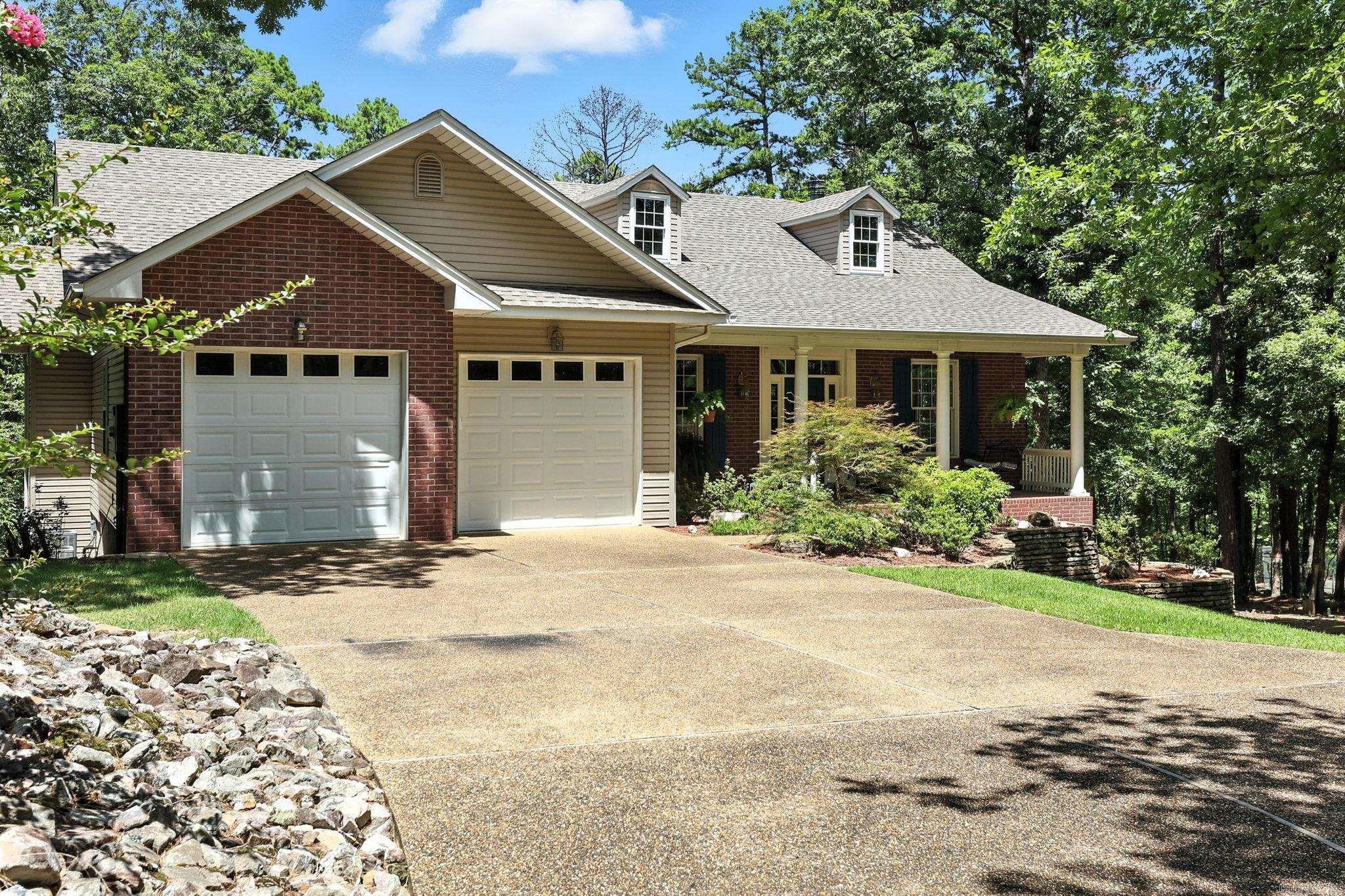 10 Devaca  Hot Springs Village, AR