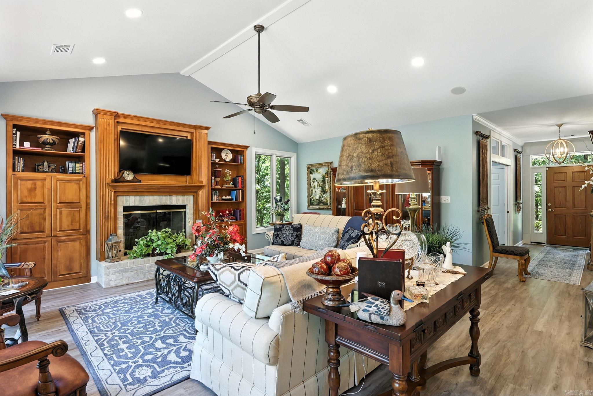 10 Devaca Circle Hot Springs Village, AR 71909