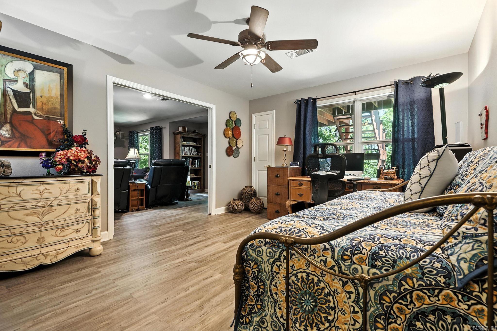 10 Devaca  Hot Springs Village, AR