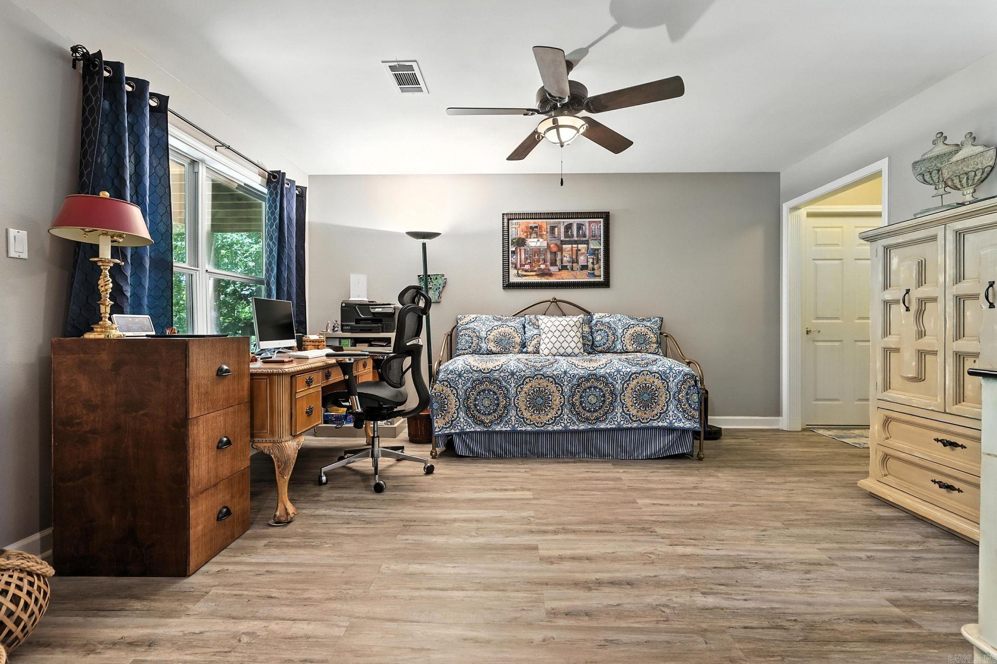 10 Devaca  Hot Springs Village, AR