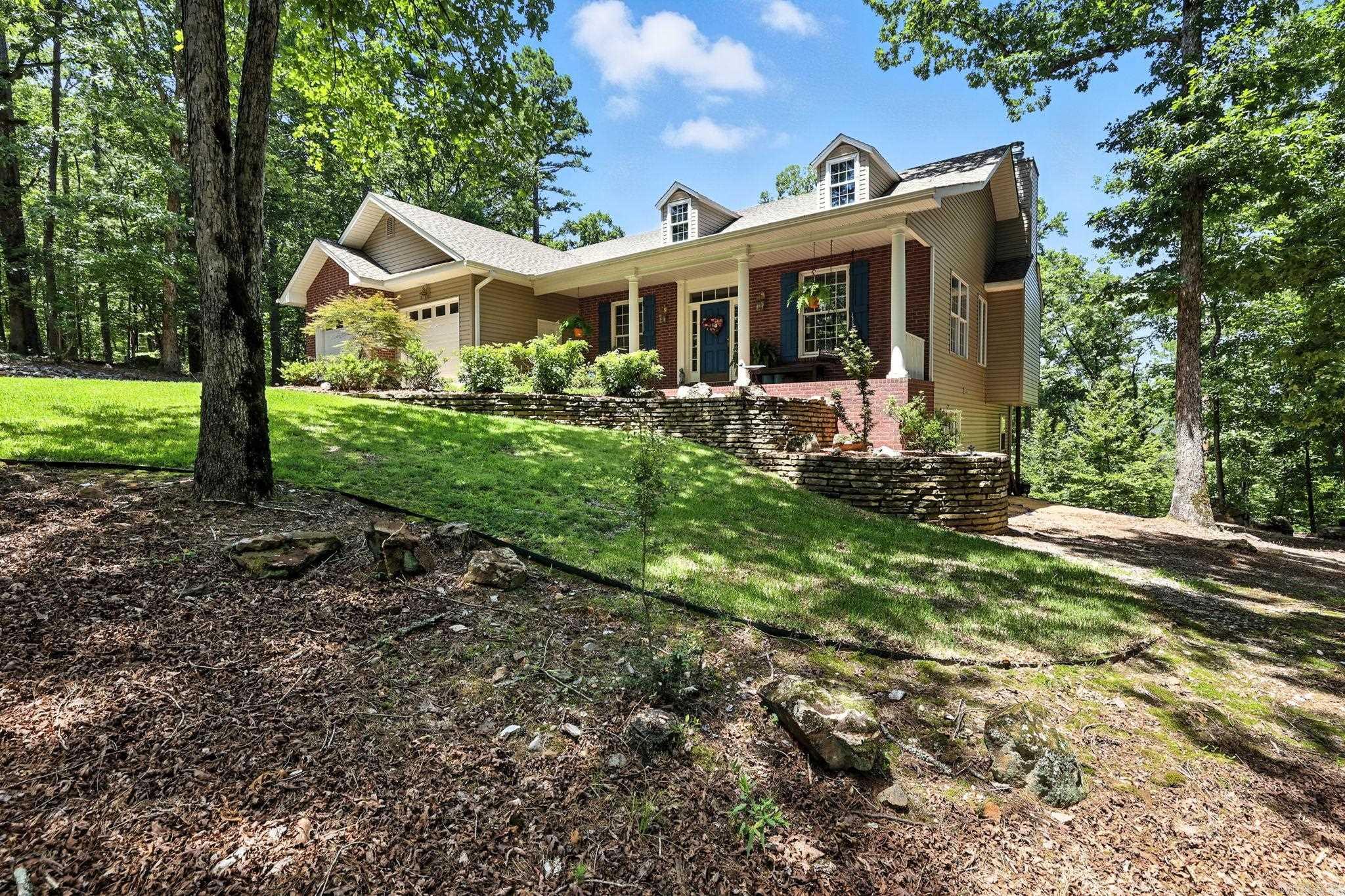 10 Devaca  Hot Springs Village, AR