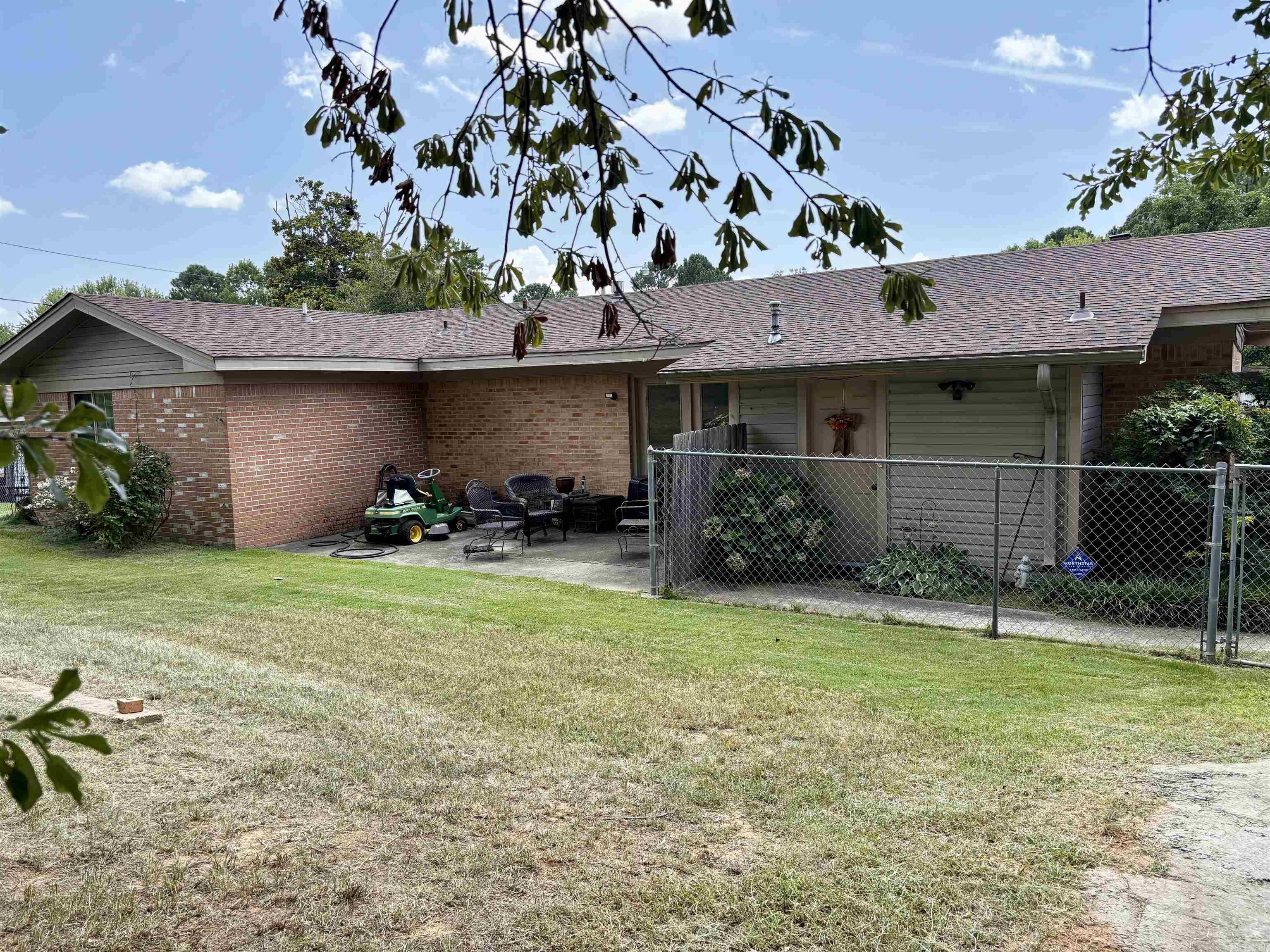 17 Deerwood  Morrilton, AR