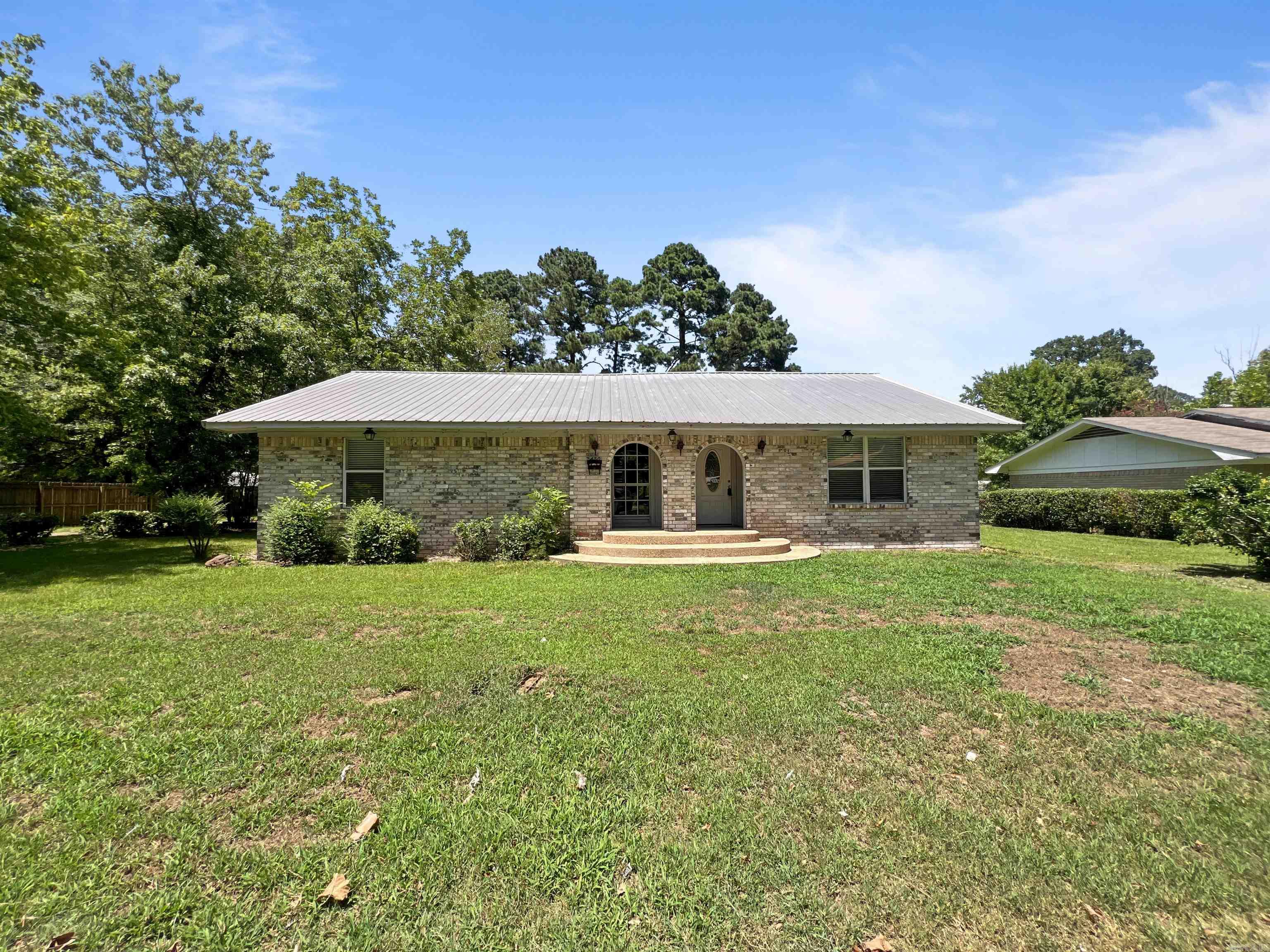 450 Bryan Ave  Ashdown, AR