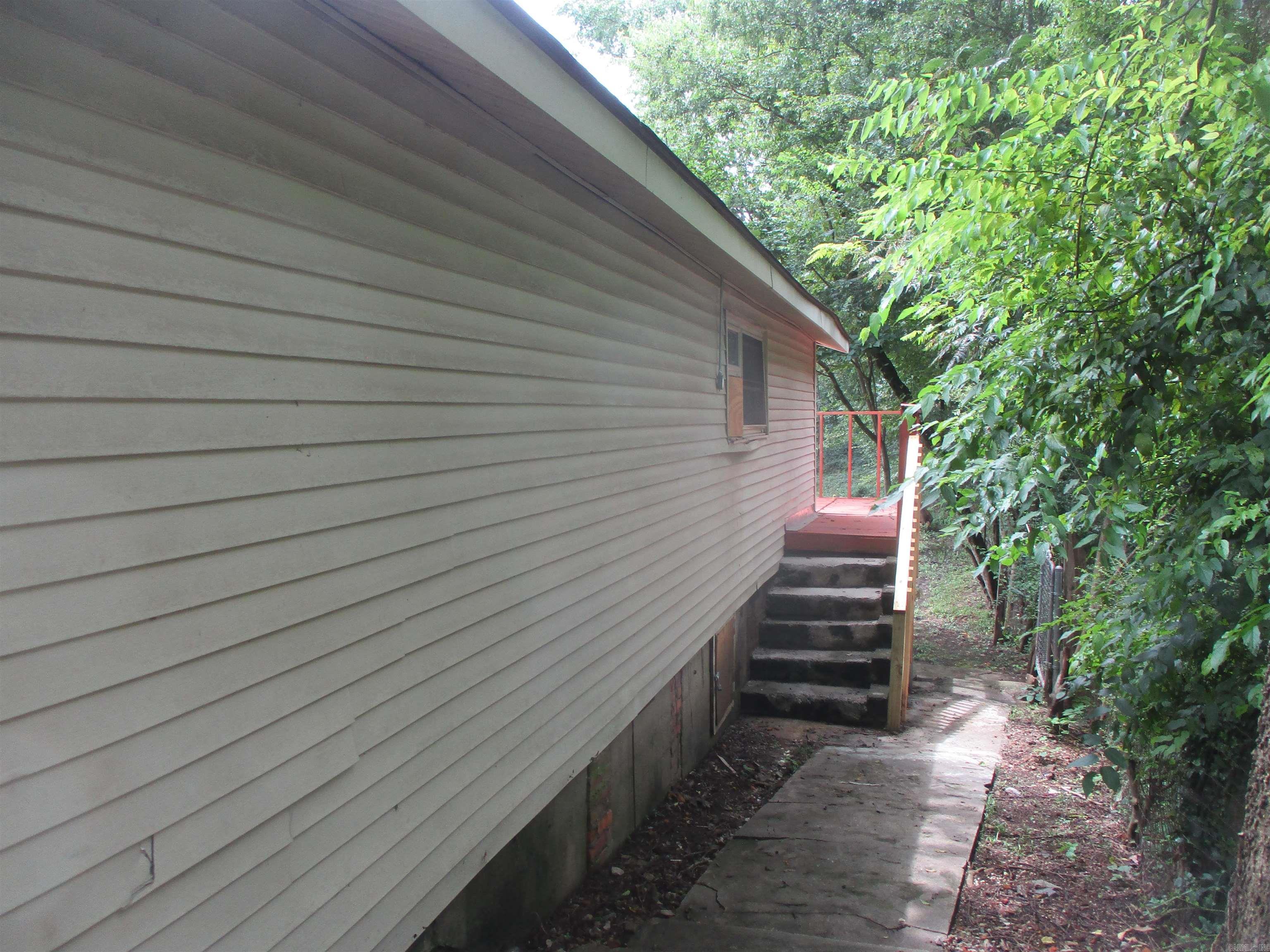 208 Pleasant Valley  Hot Springs, AR