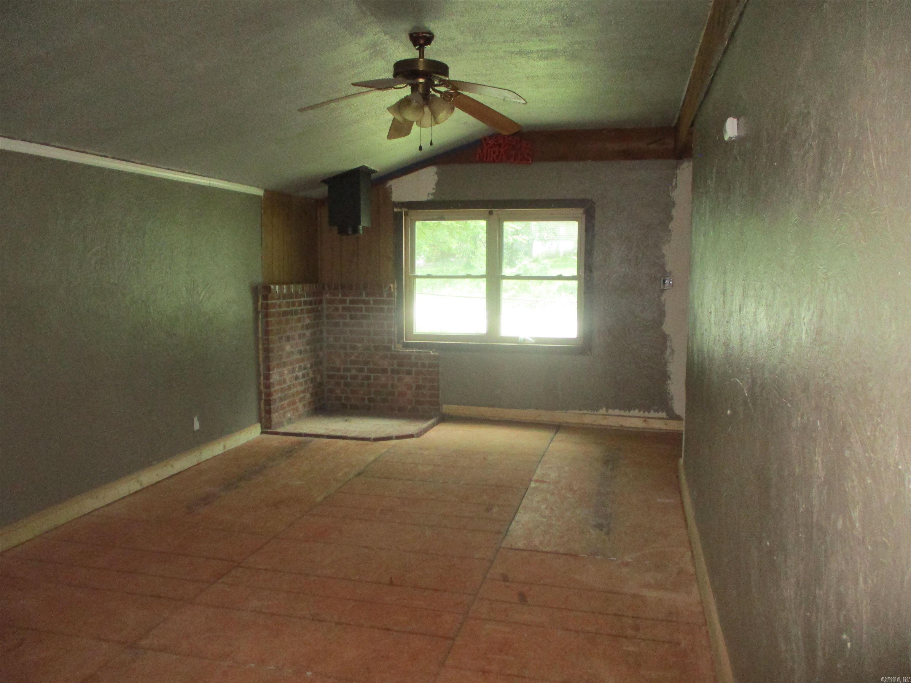 208 Pleasant Valley  Hot Springs, AR