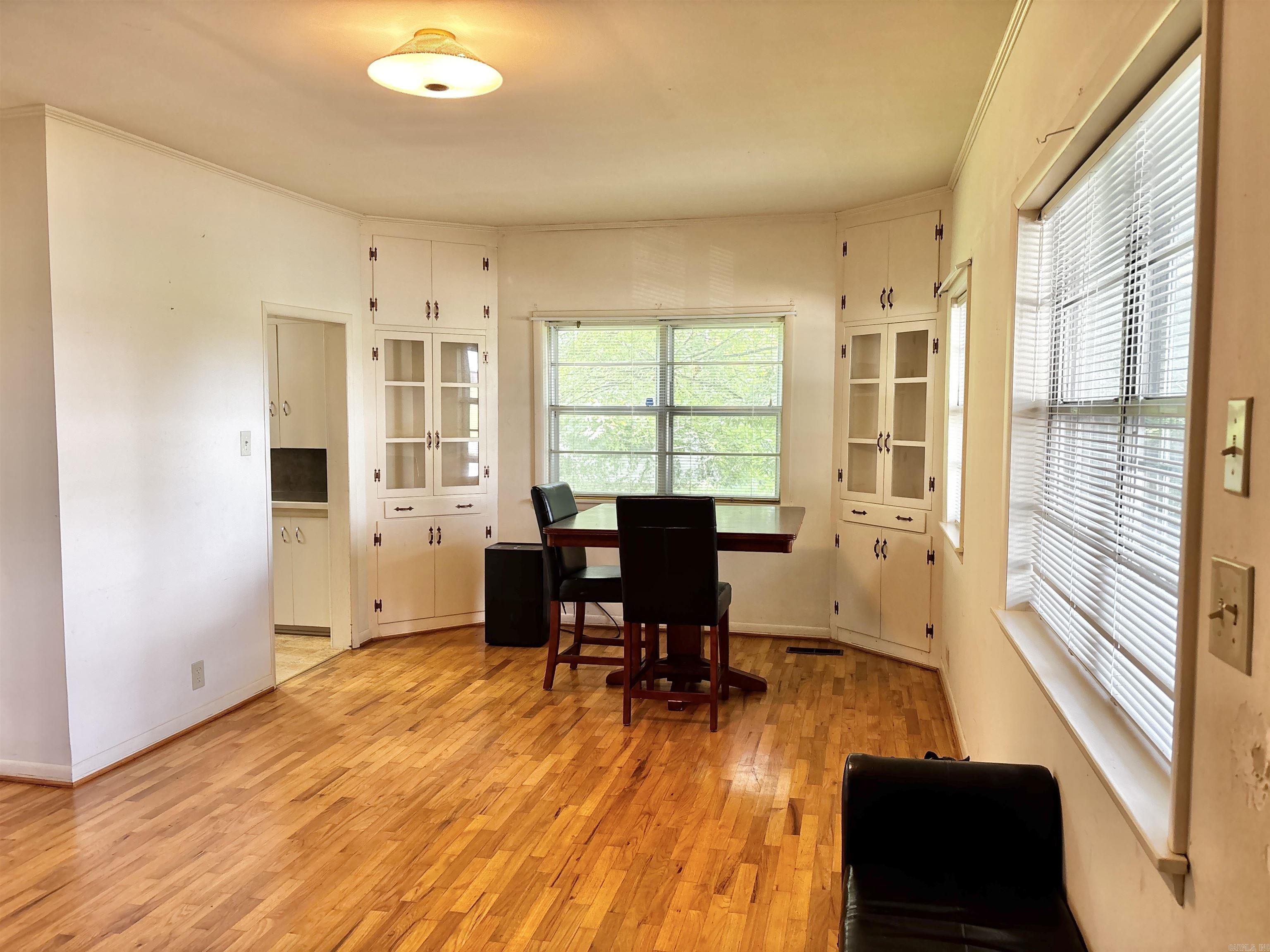 407 N Oak  Morrilton, AR
