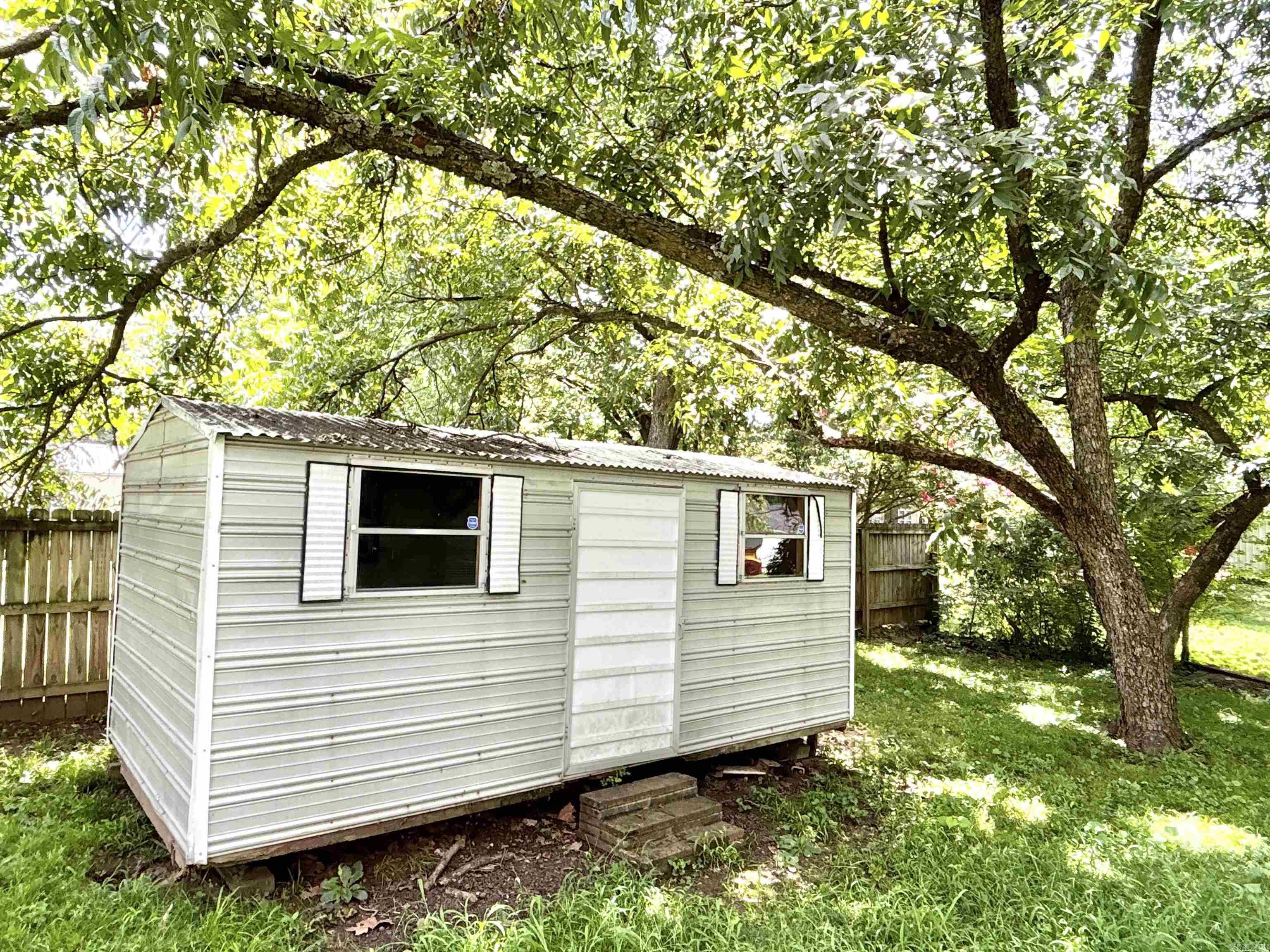 407 N Oak  Morrilton, AR
