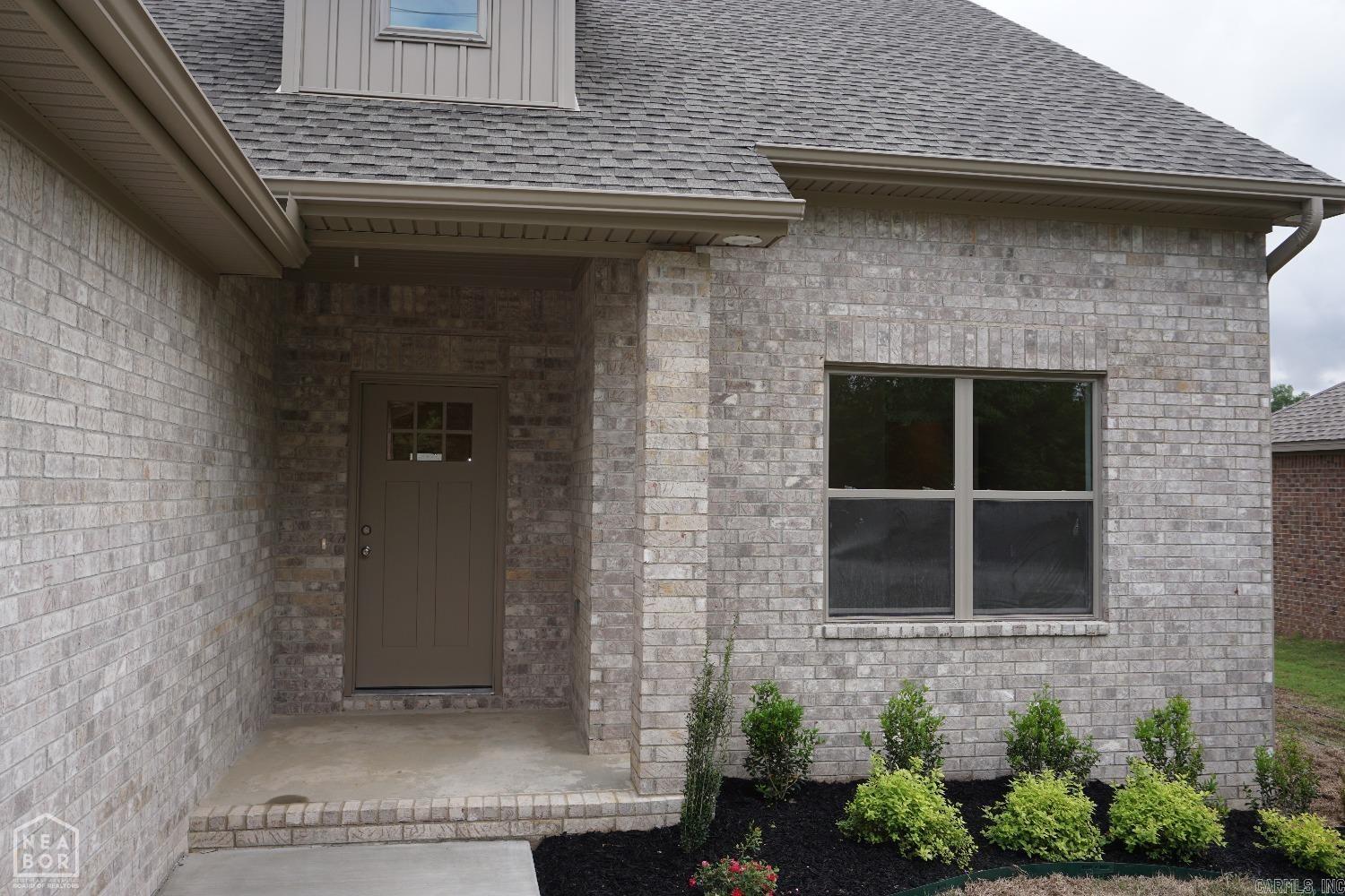 1804 N Oak  Brookland, AR