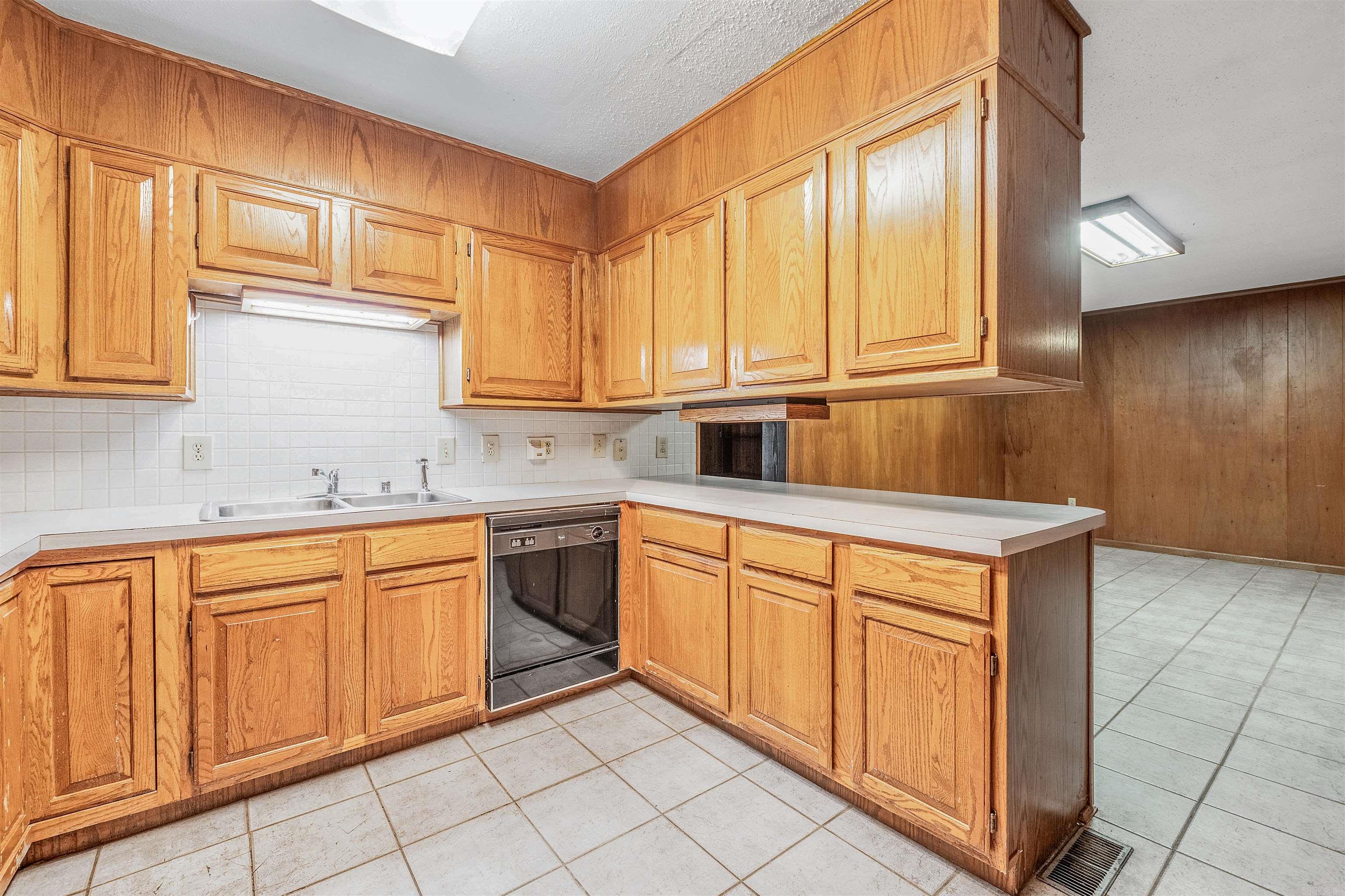 604 E Beverly Ave  Sherwood, AR