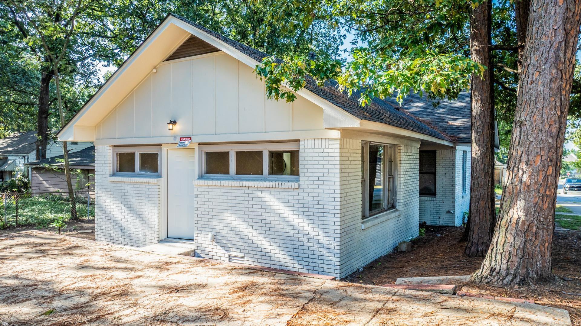 5216 W 31st  Little Rock, AR