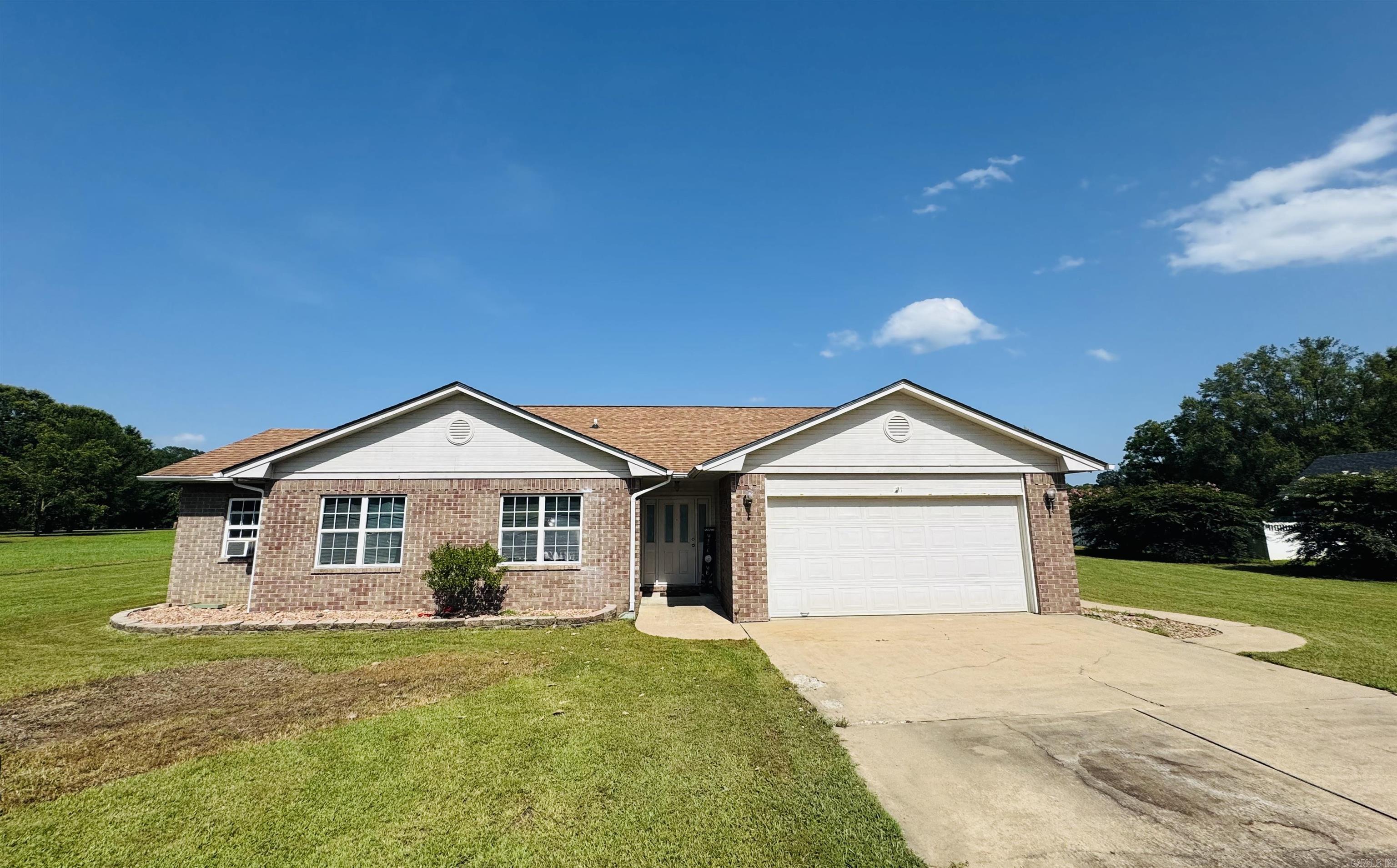 11 Hickory  Clarksville, AR