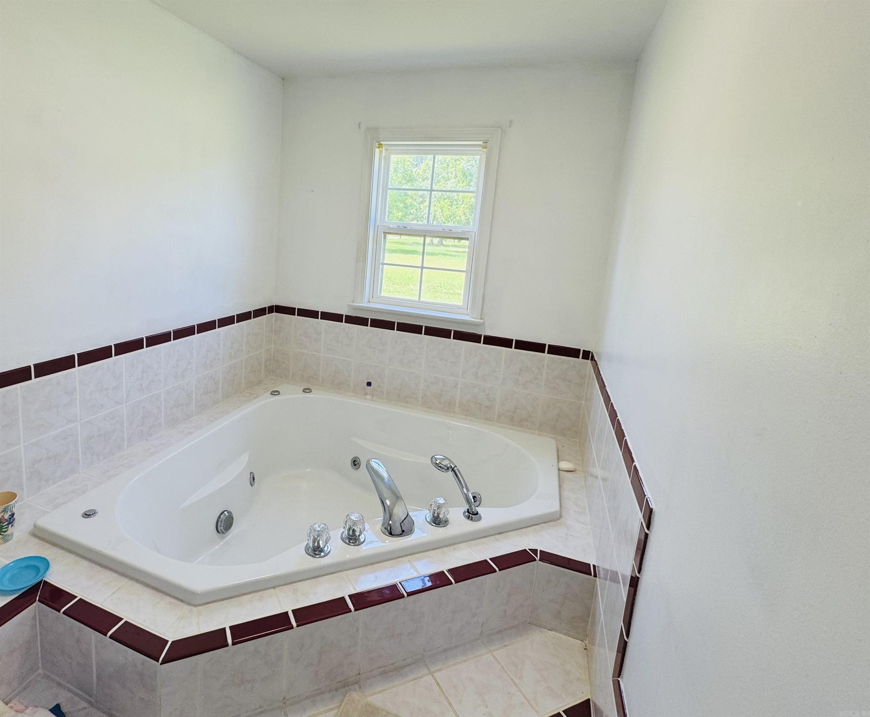 11 Hickory  Clarksville, AR