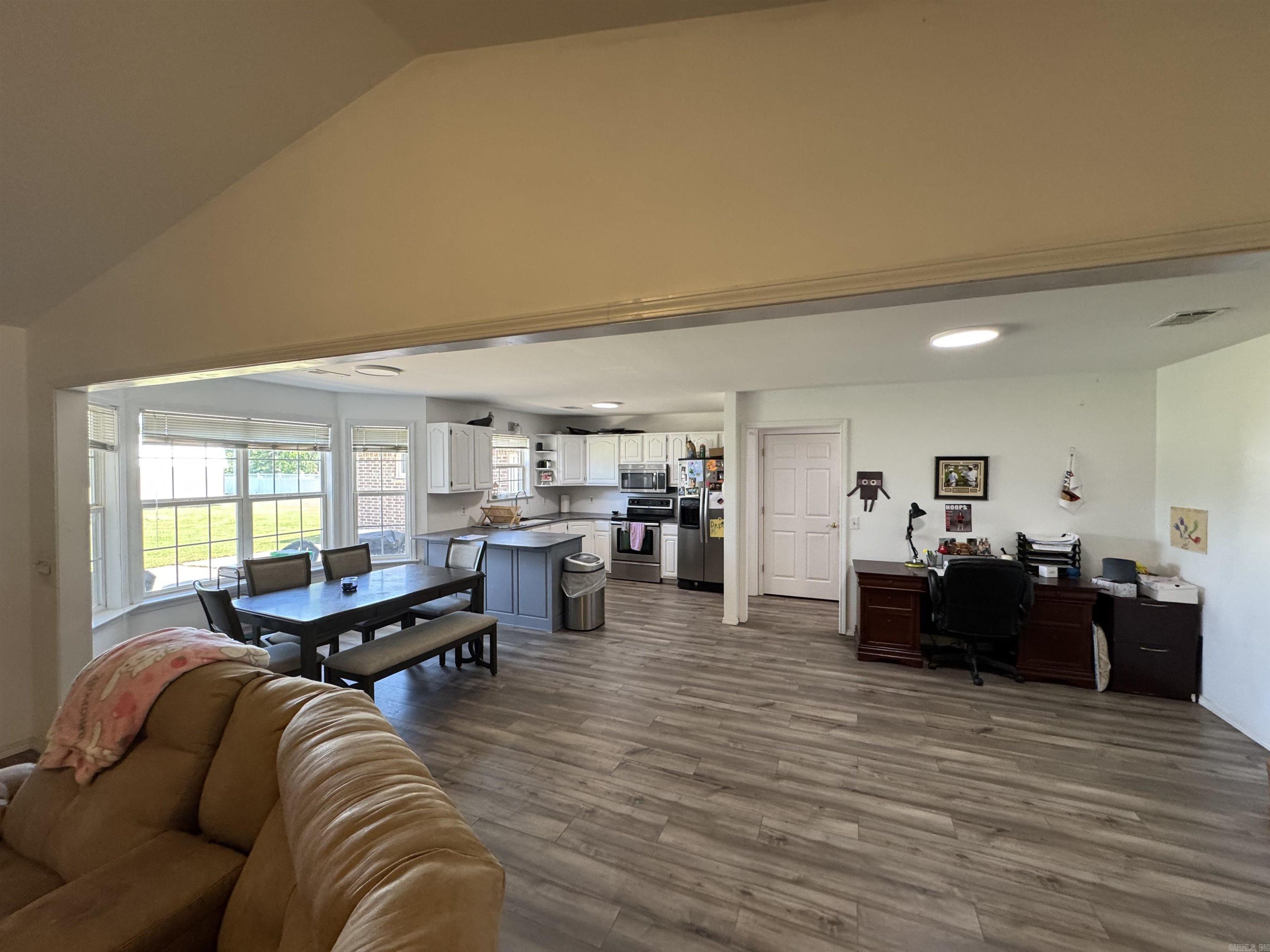 11 Hickory  Clarksville, AR