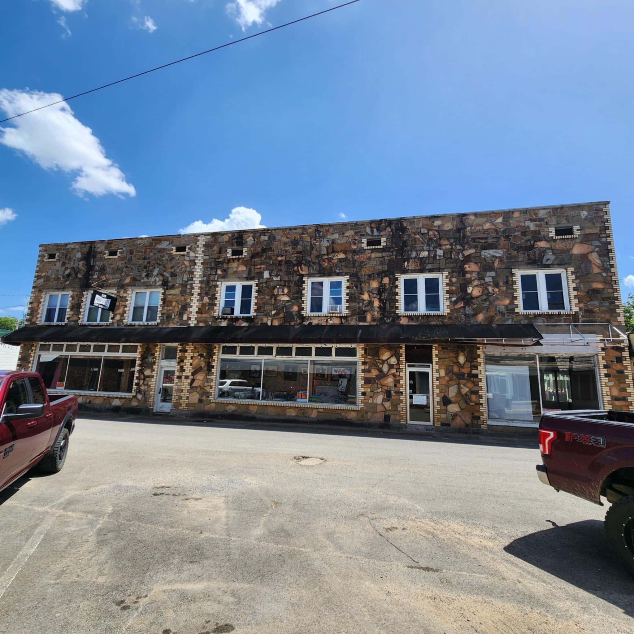 333 Main Street  Clinton, AR