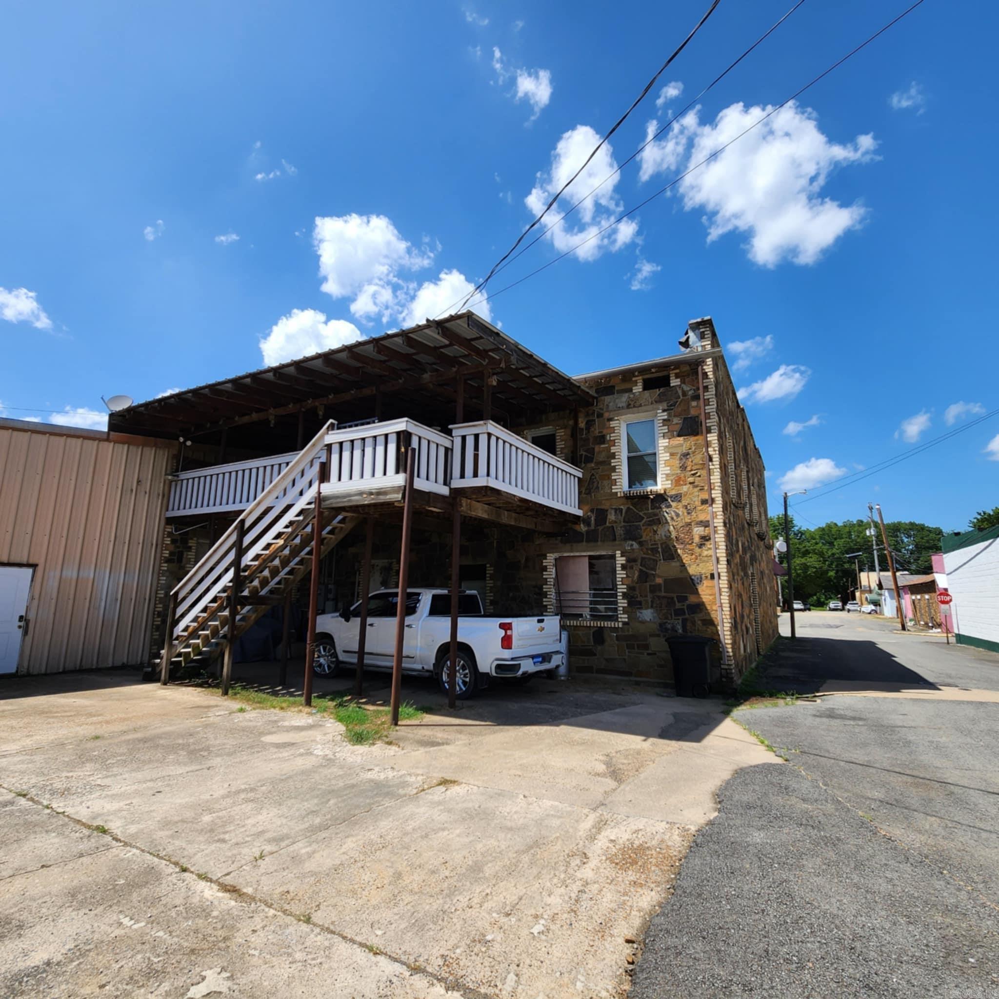 333 Main Street  Clinton, AR