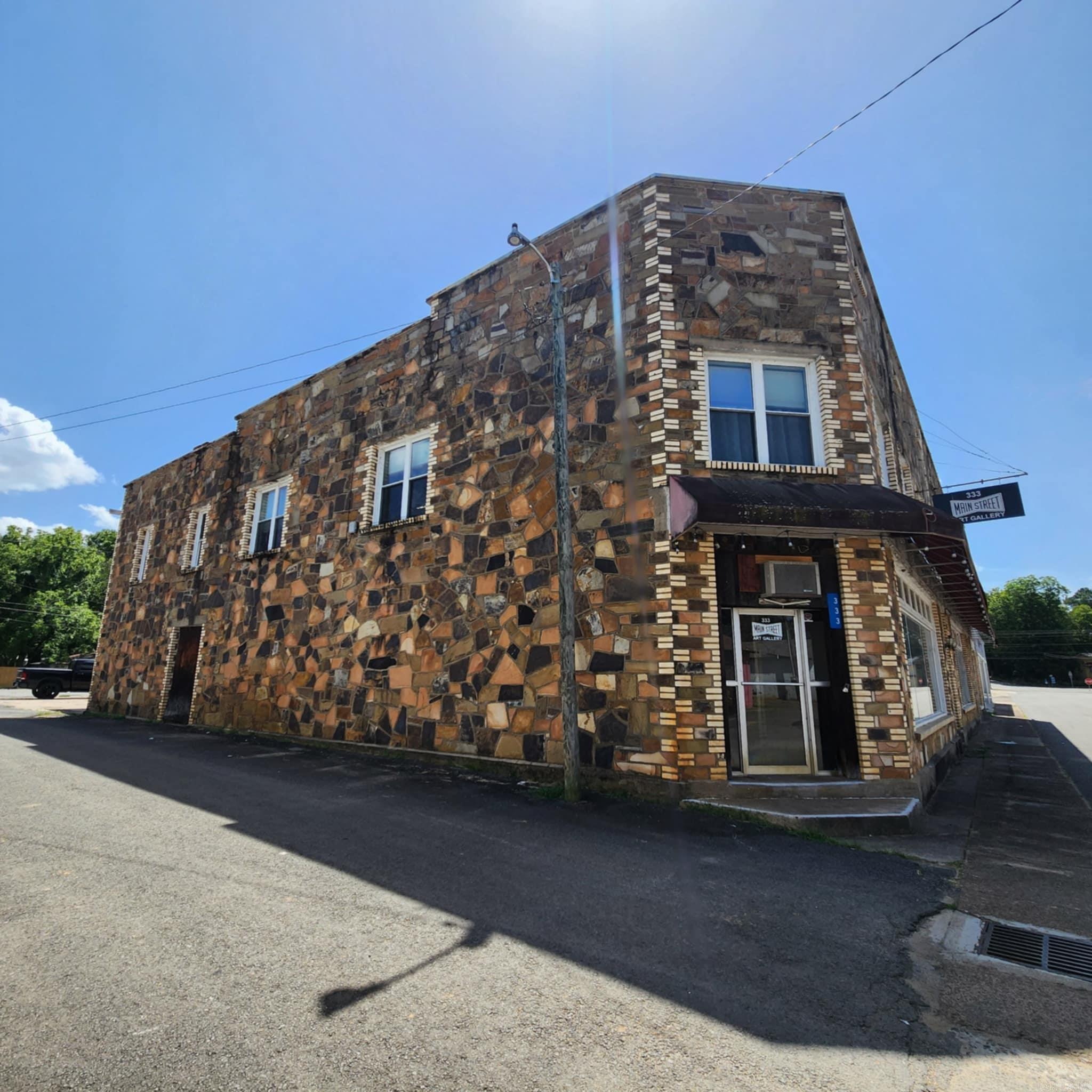 333 Main Street  Clinton, AR