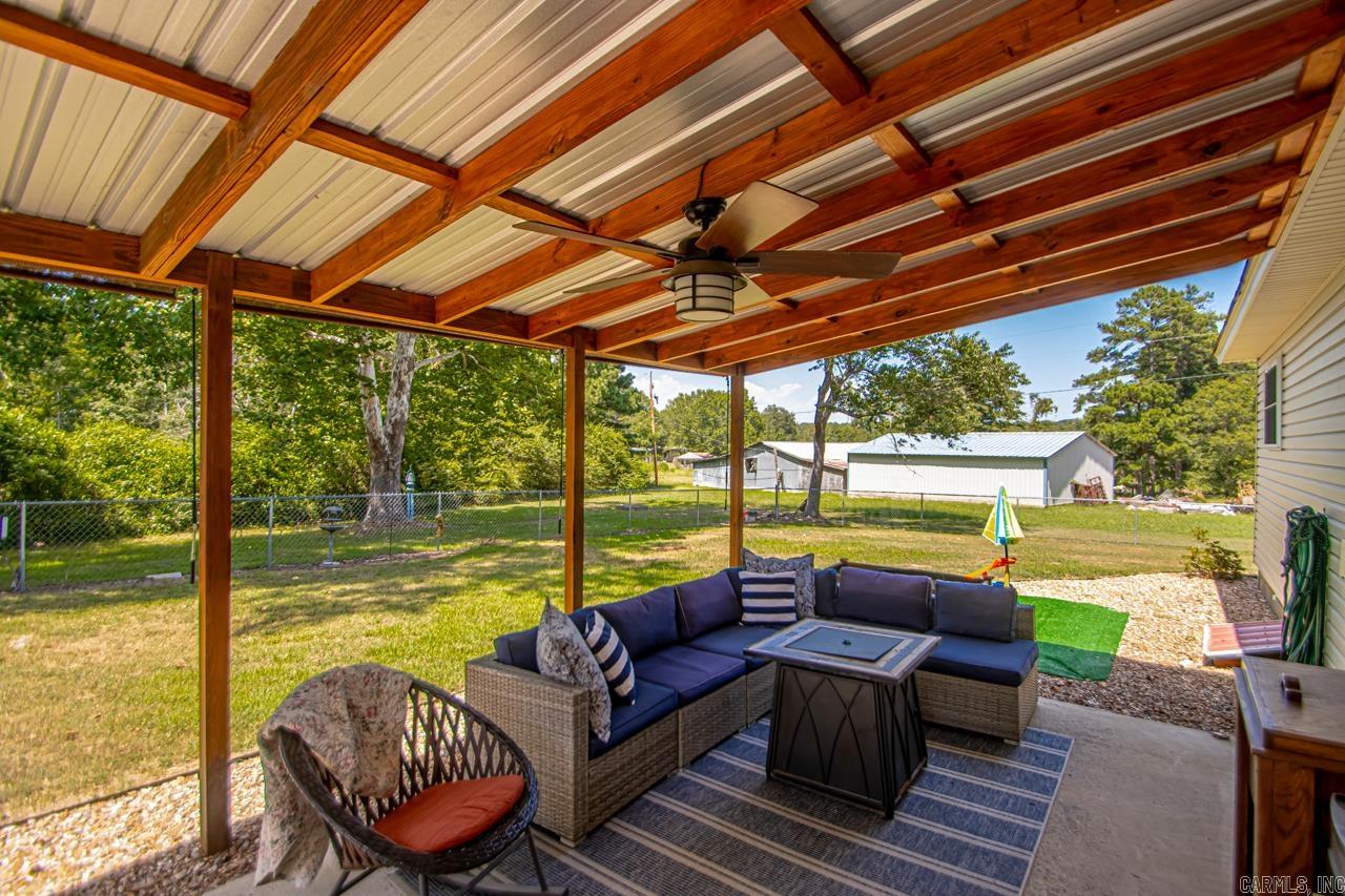 5730 E Sardis Road  Hensley, AR