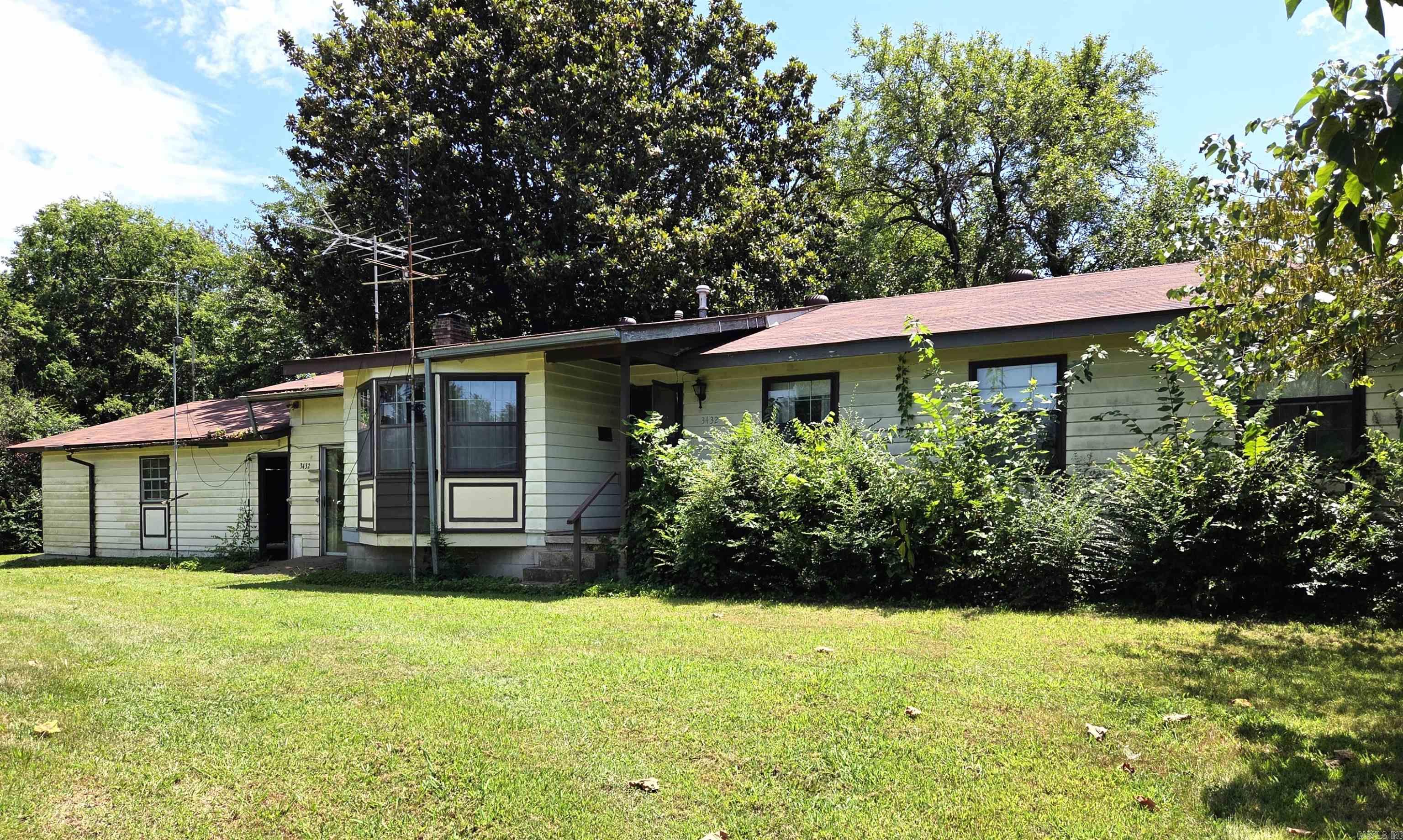 3432 Polk Road 44  Mena, AR
